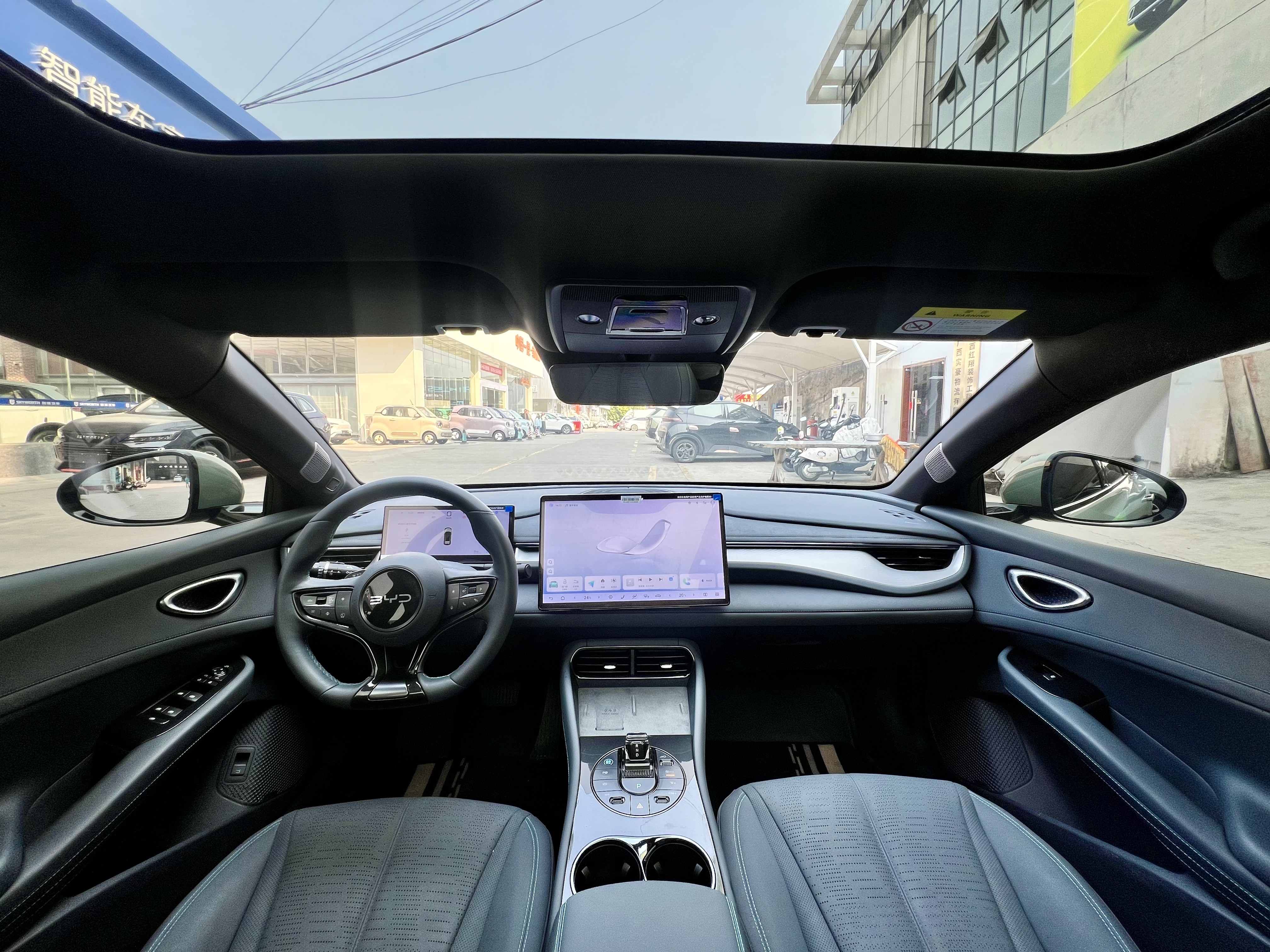 BYD Seal 06GT 2025 car image #10