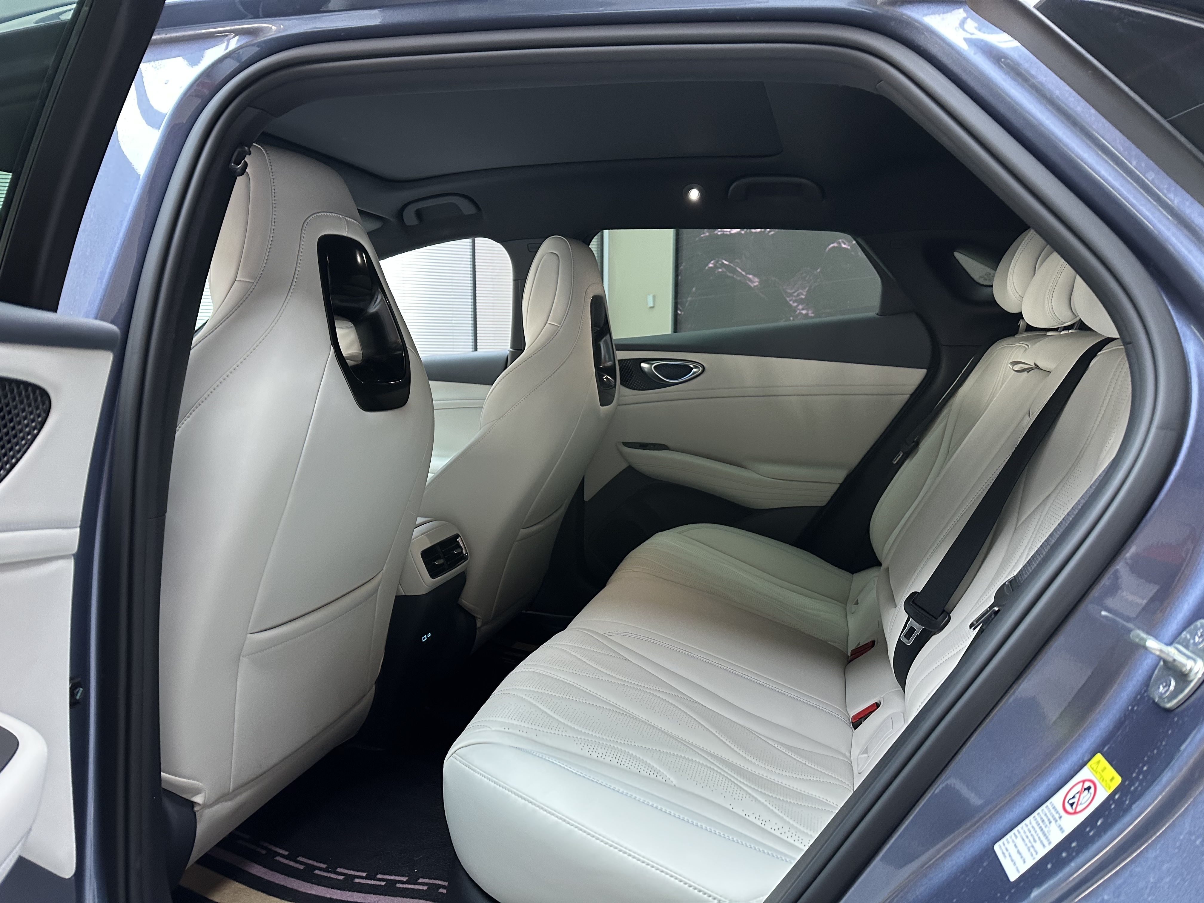 BYD Seal 06GT 2025 car image #10