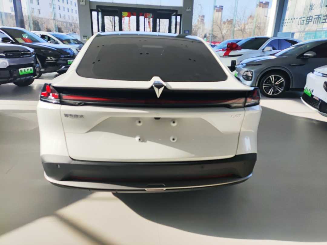 Deepal L07 2025 car image #10