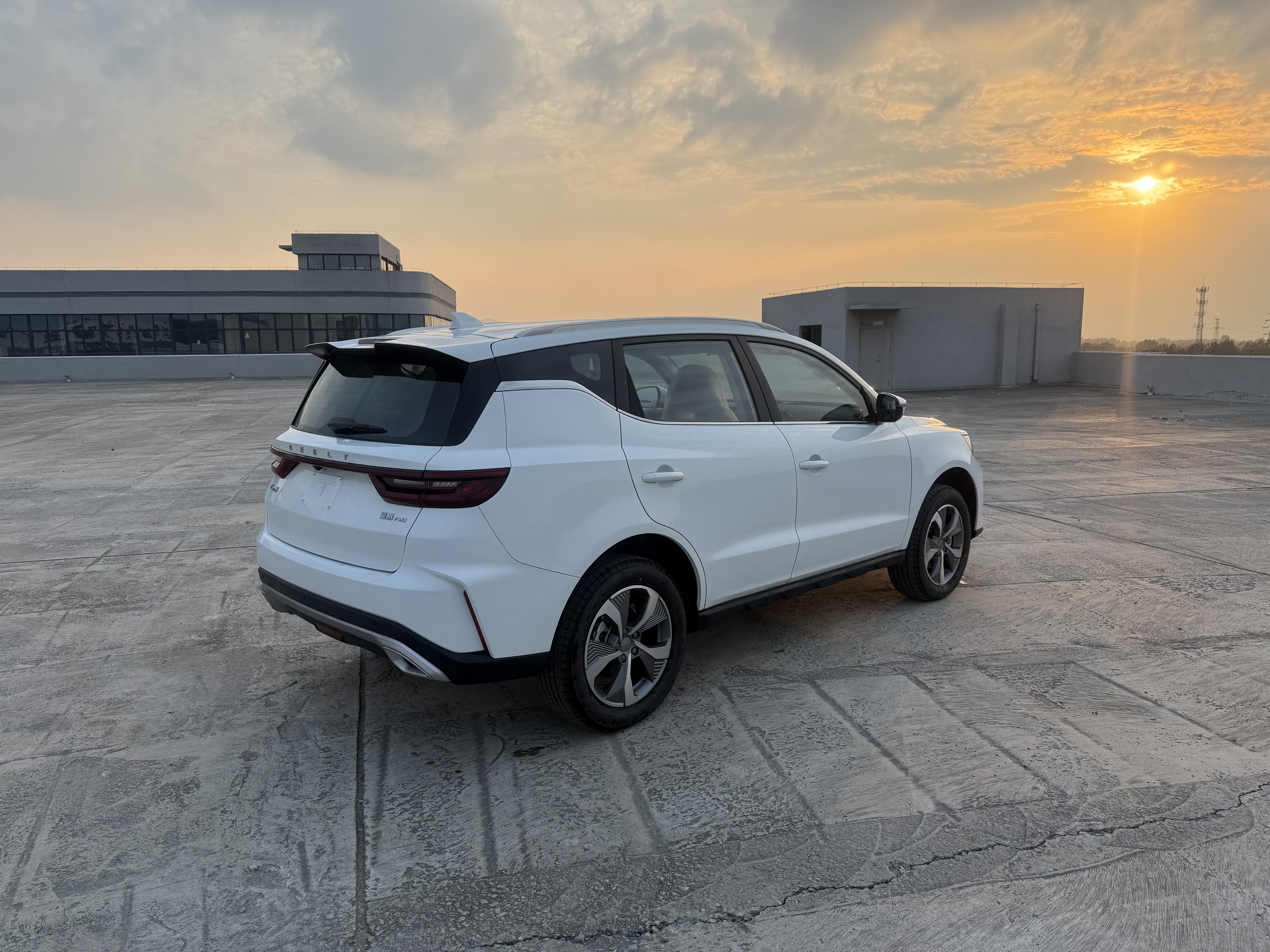 GEELY OkavangoPRO 2025 #10 GEELY OkavangoPRO 2025 car image #10