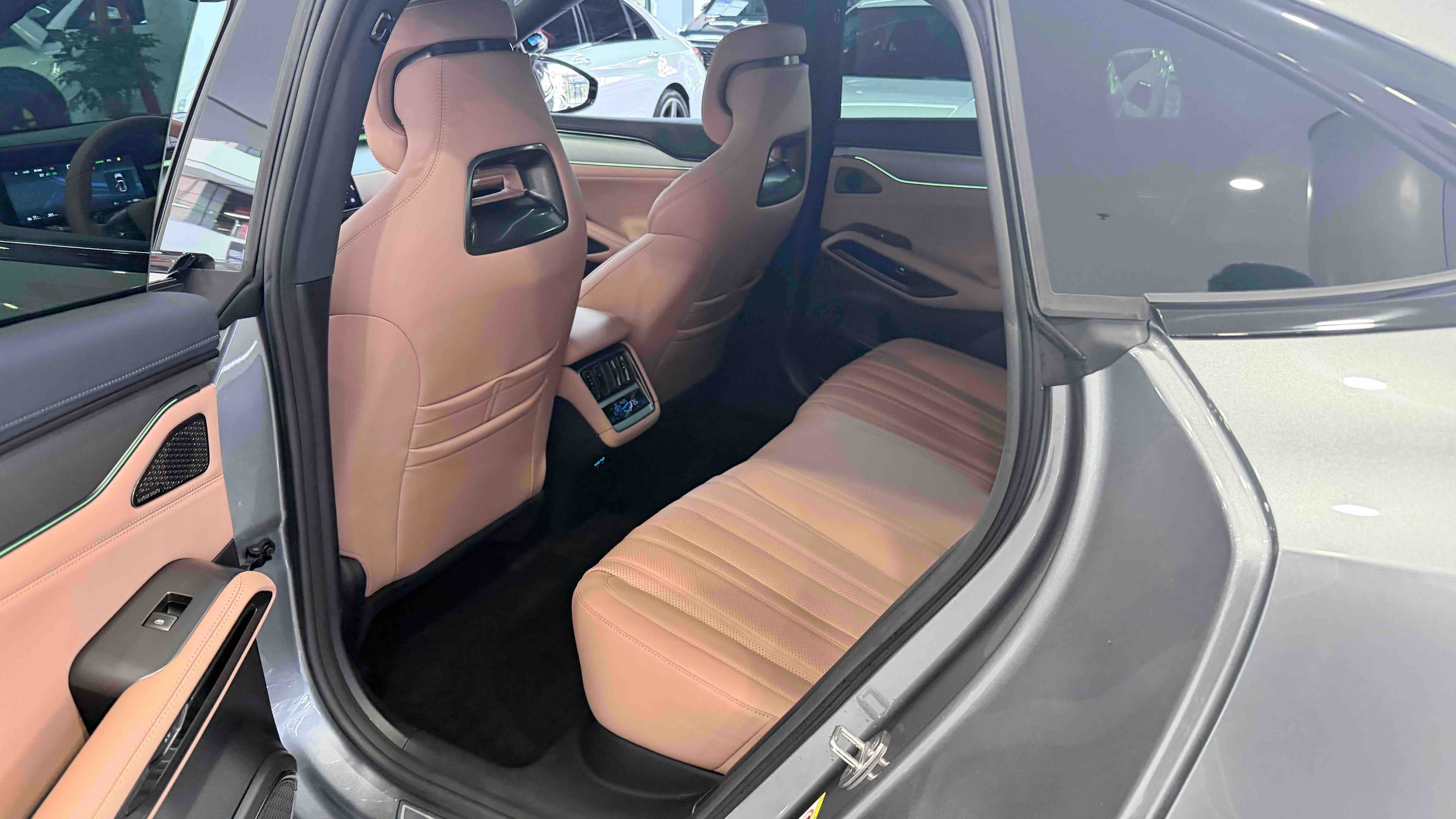 BYD SongL EV 2025 car image #10