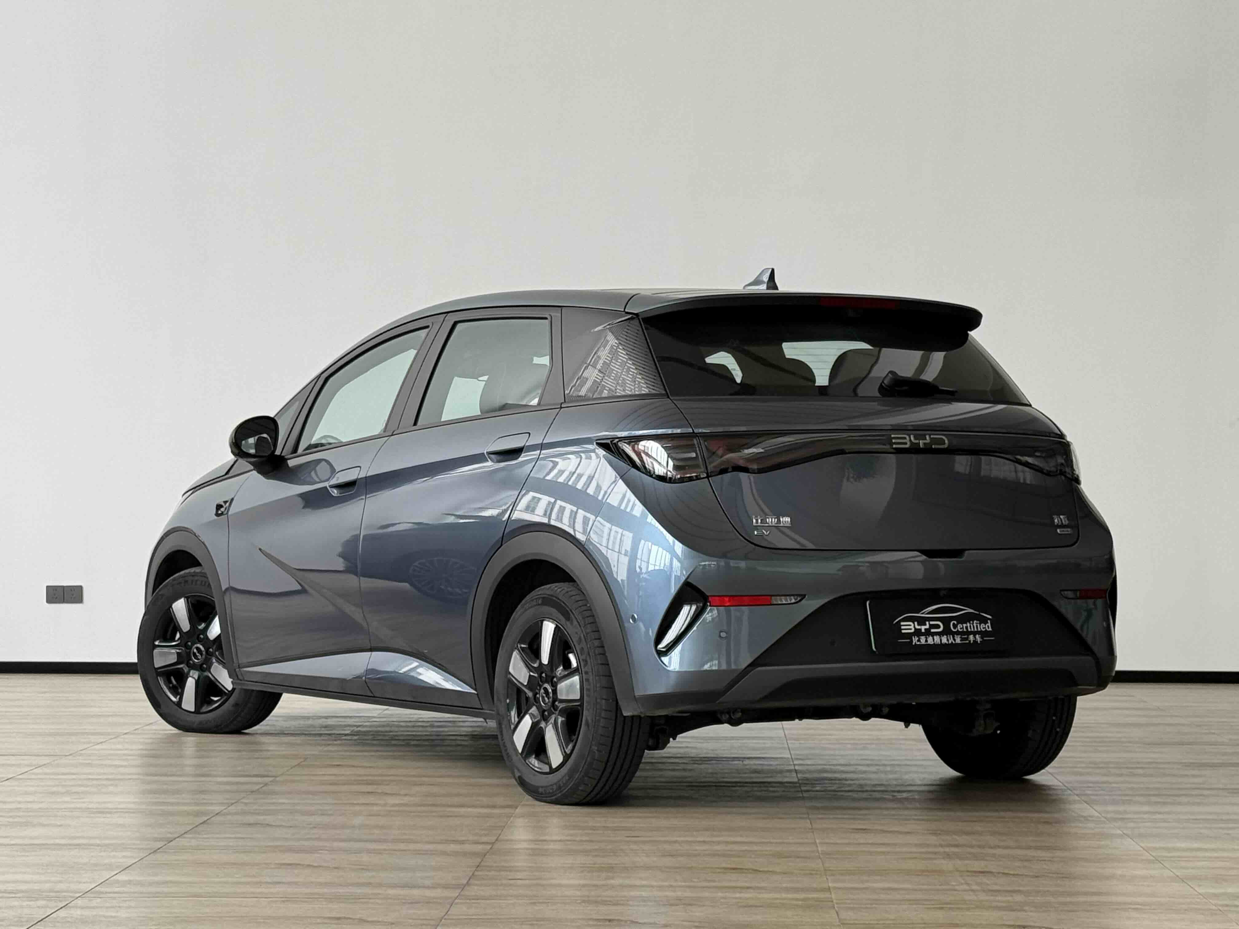 BYD Dolphin 2025 صورة سيارة #10