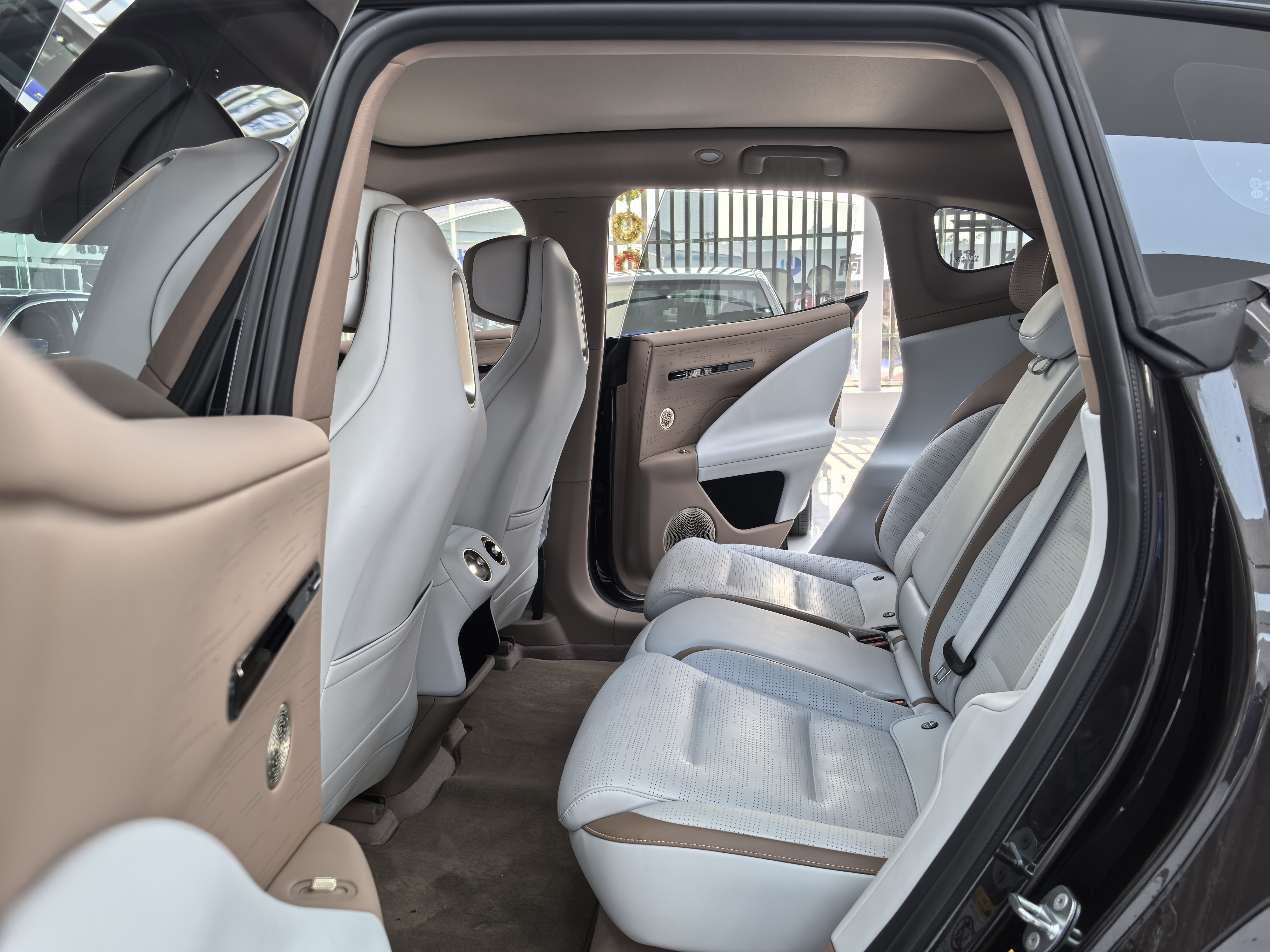 Avatr 07 2025 #10 Avatr 07 2025 car image #10