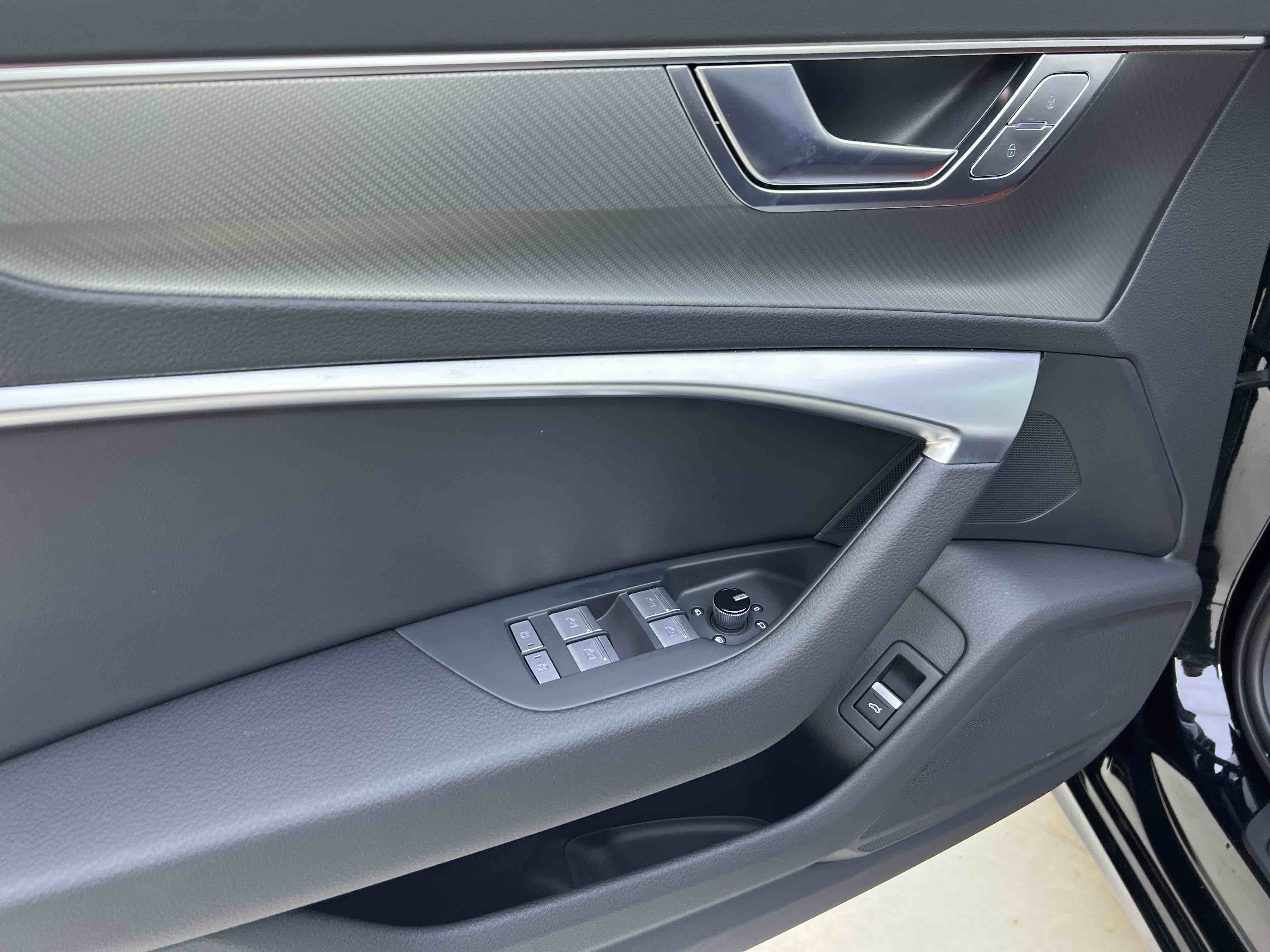 Audi A6L 2025 #10 Audi A6L 2025 car image #10