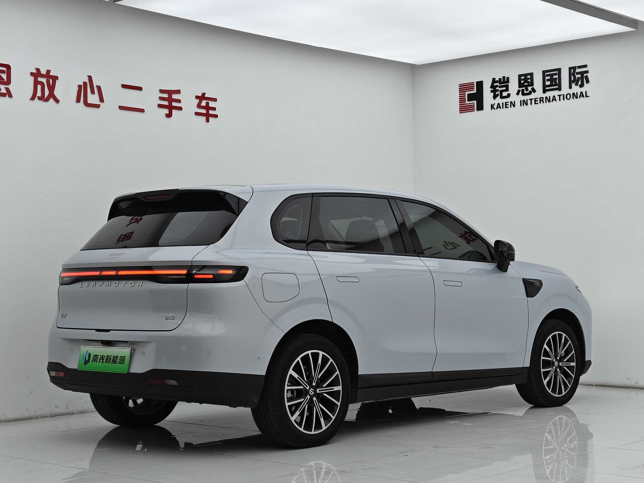 零跑汽车 零跑B10 2025 汽车图片 #10