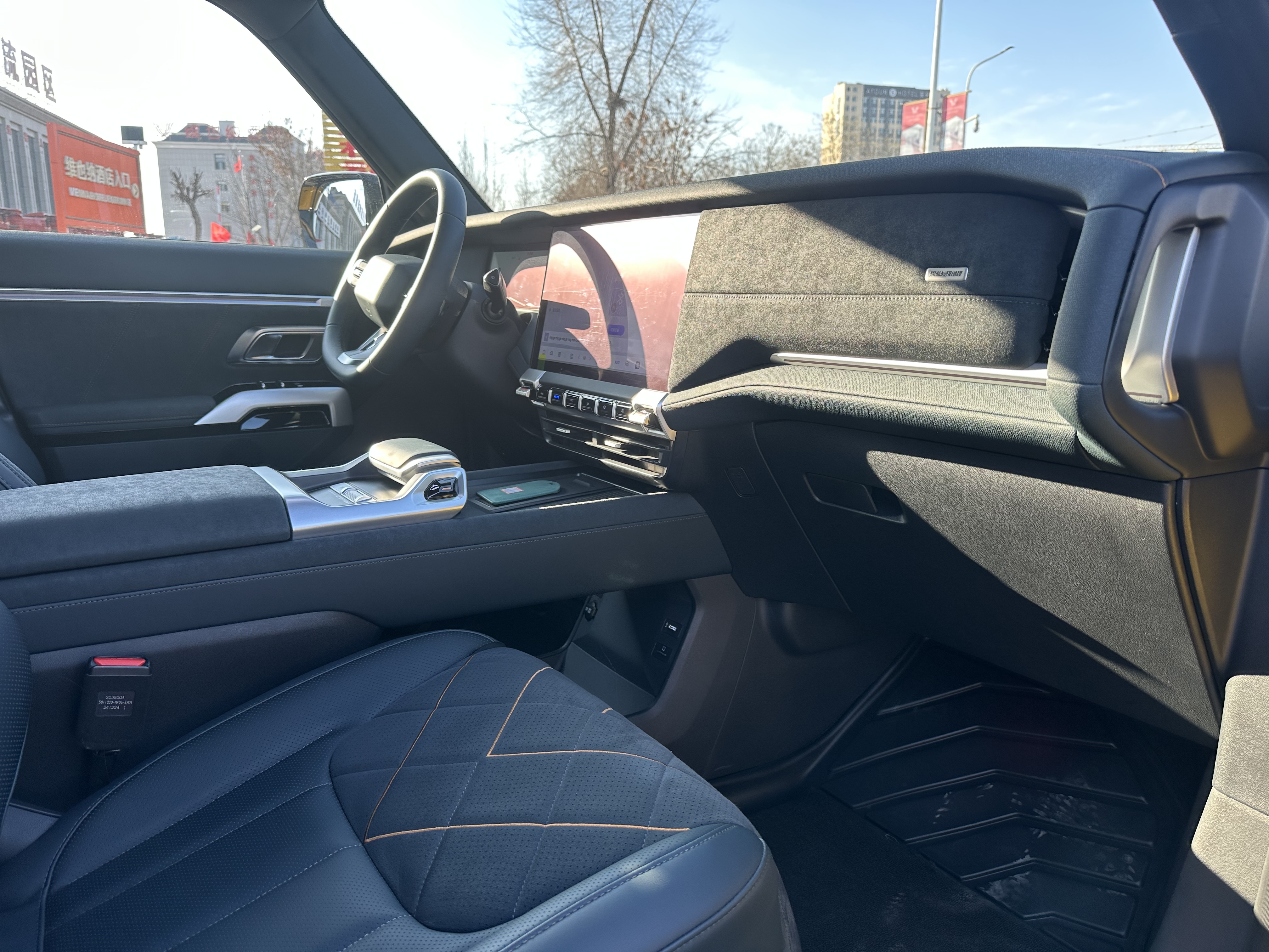 Deepal G318 2025 car image #10