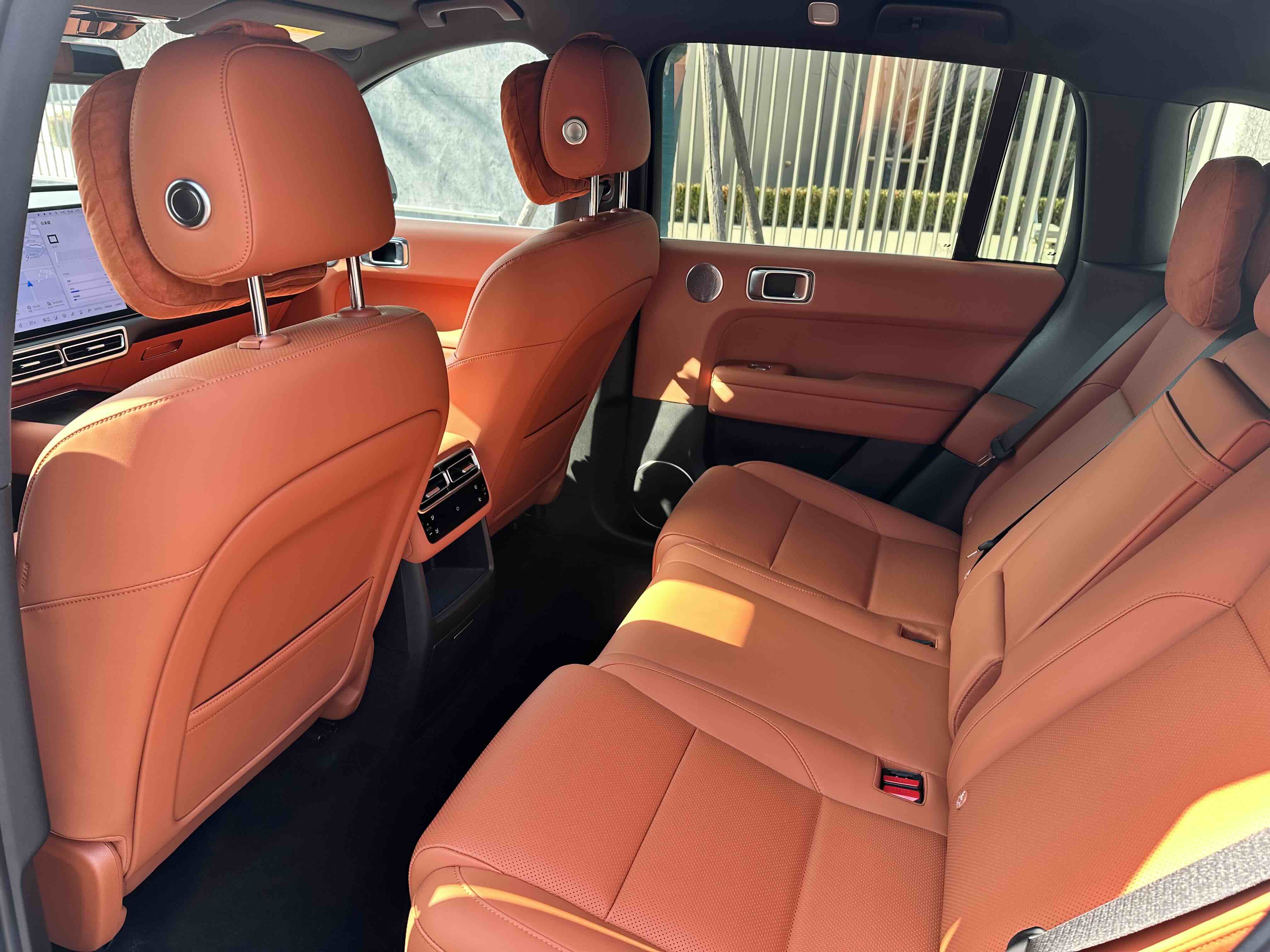 Li L6 2025 image de voiture #10