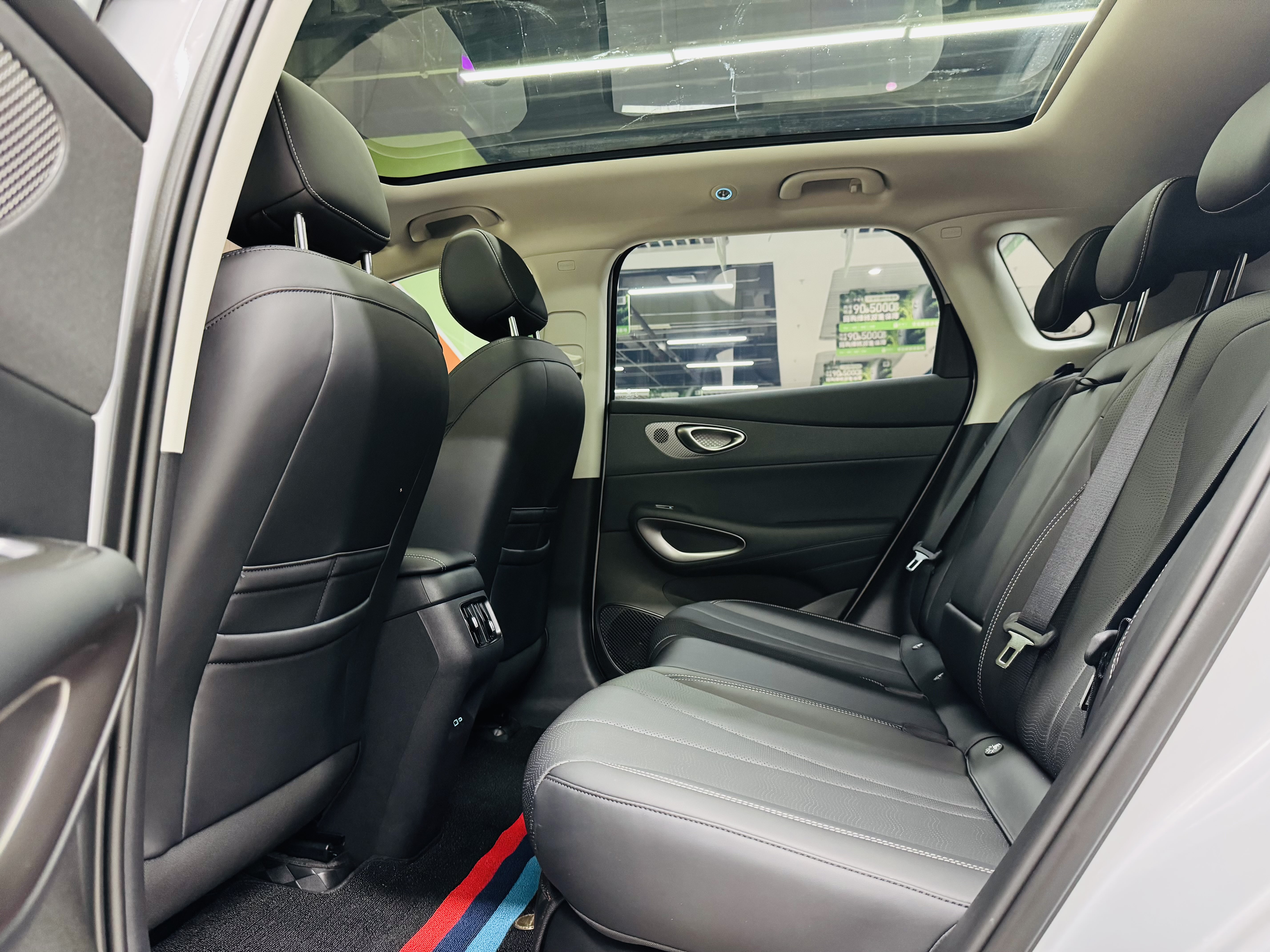 BYD Sea Lion 05 EV 2025 car image #10