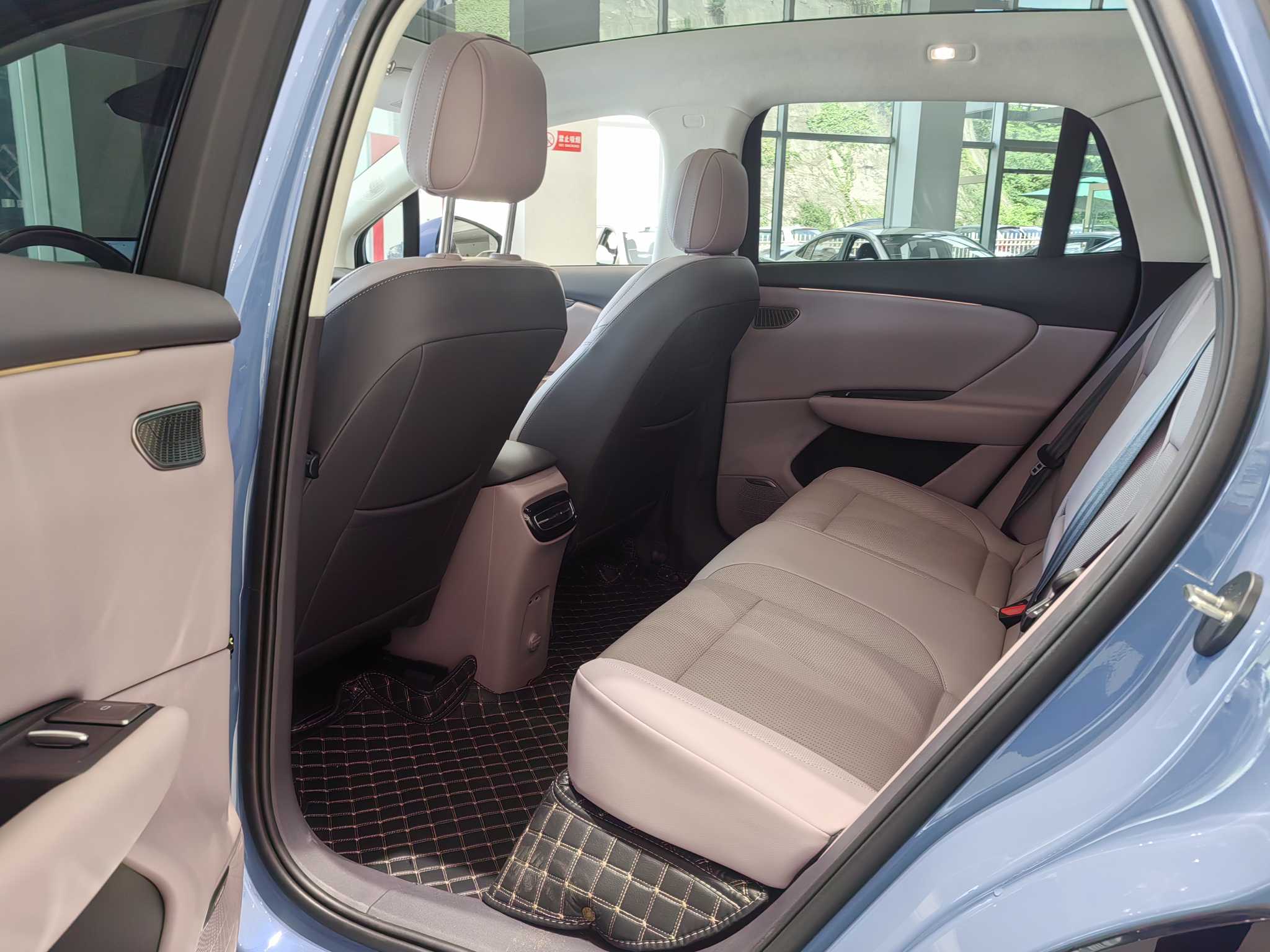 HongQi TianGong 06 2025 #10 HongQi TianGong 06 2025 car image #10