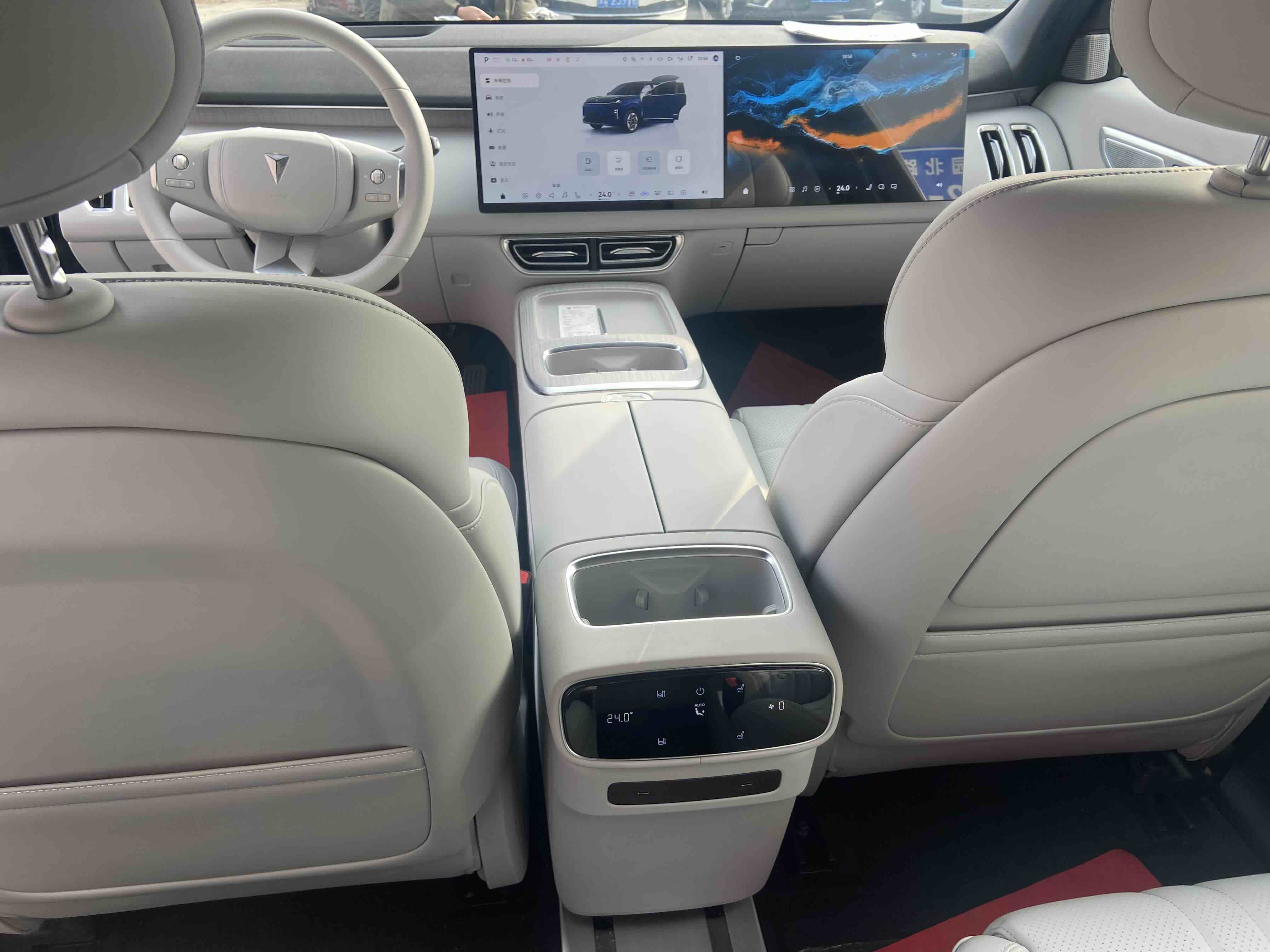 Deepal S09 2025 car image #10