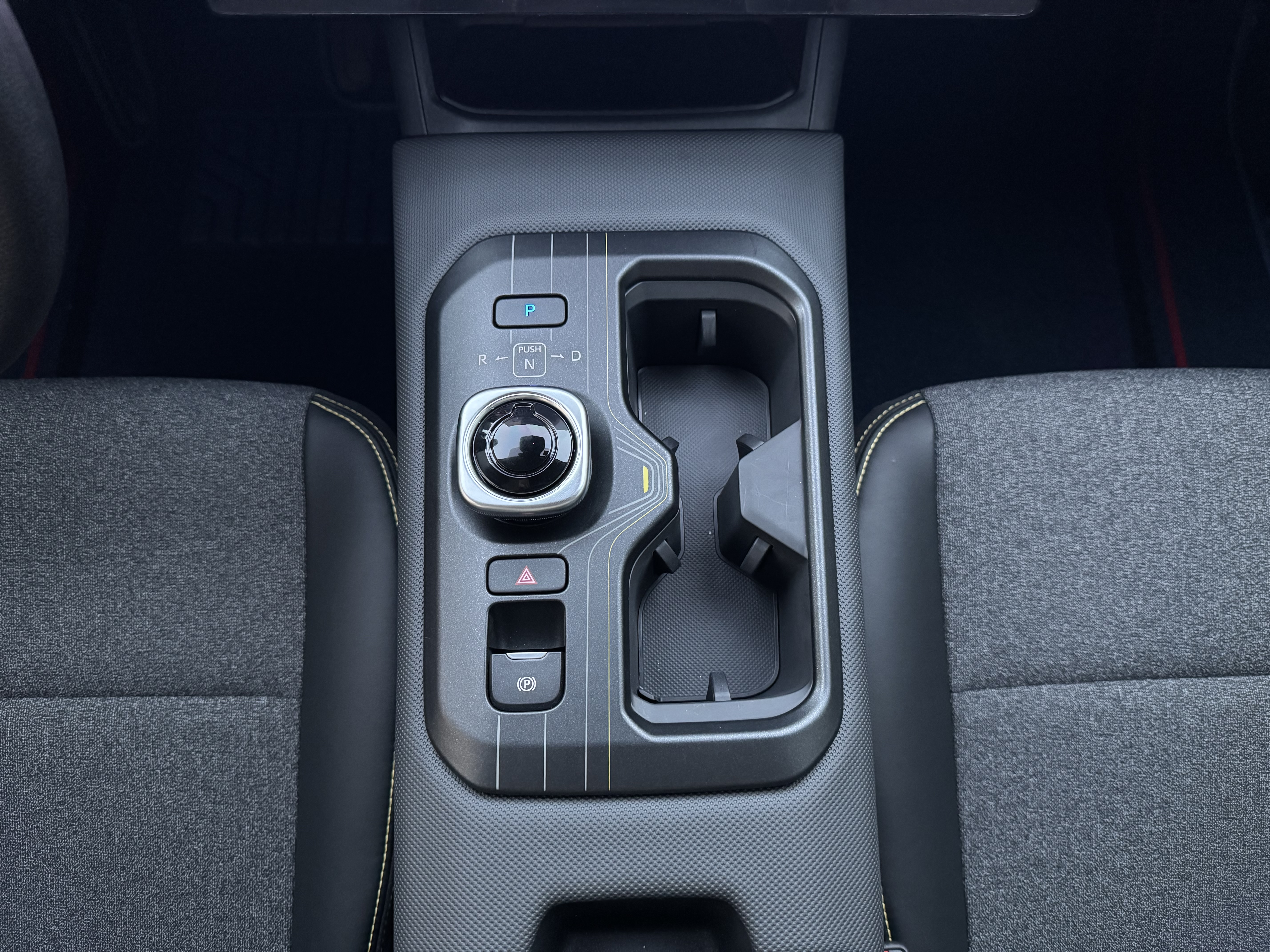 Toyota bZ5 2025 #10 Toyota bZ5 2025 imagen de coche #10