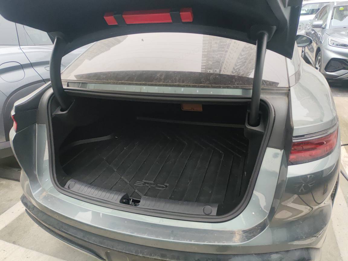 BYD HanL 2025 car image #10