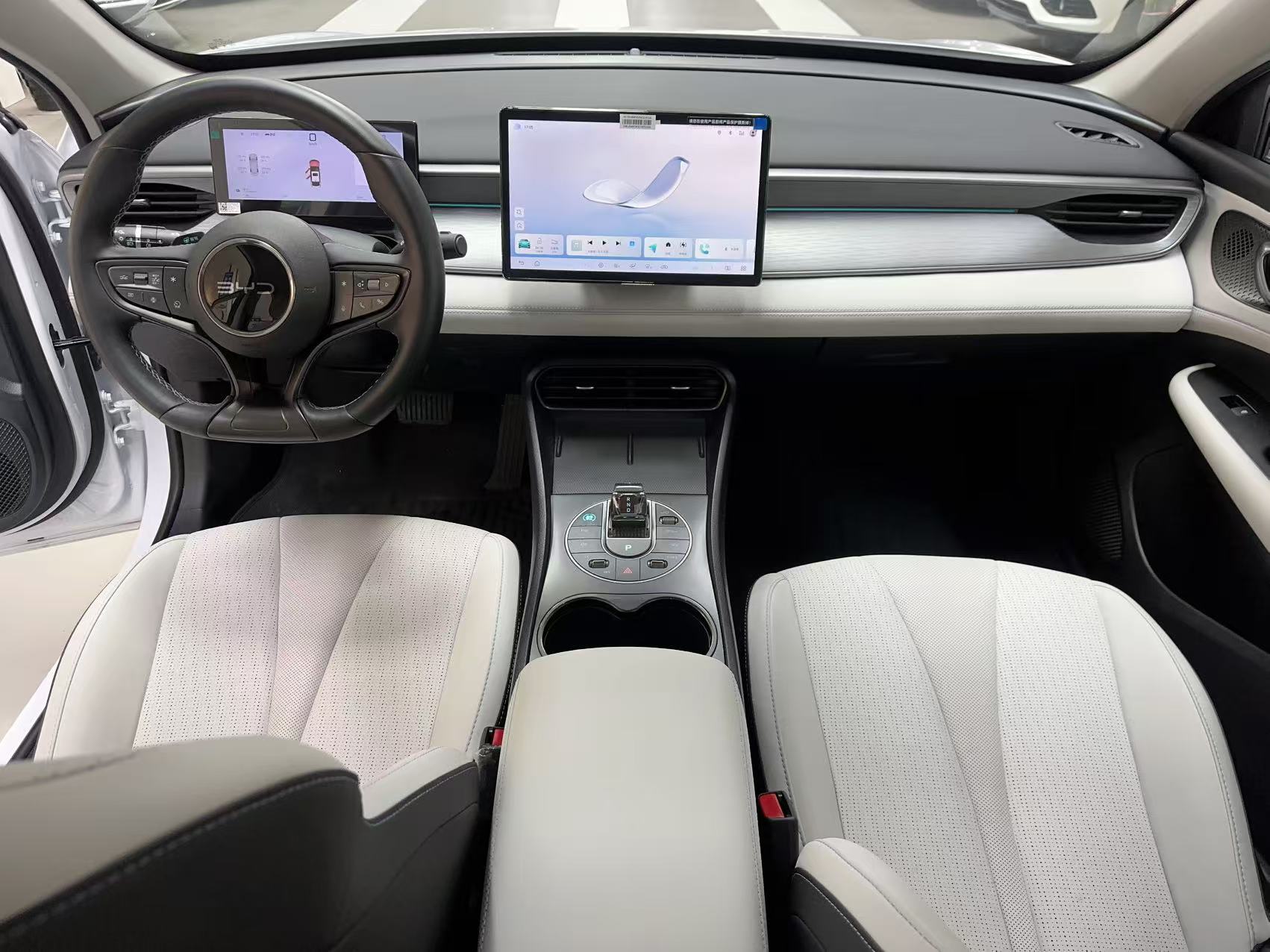 BYD Seal 05 DM-i 2025 car image #10