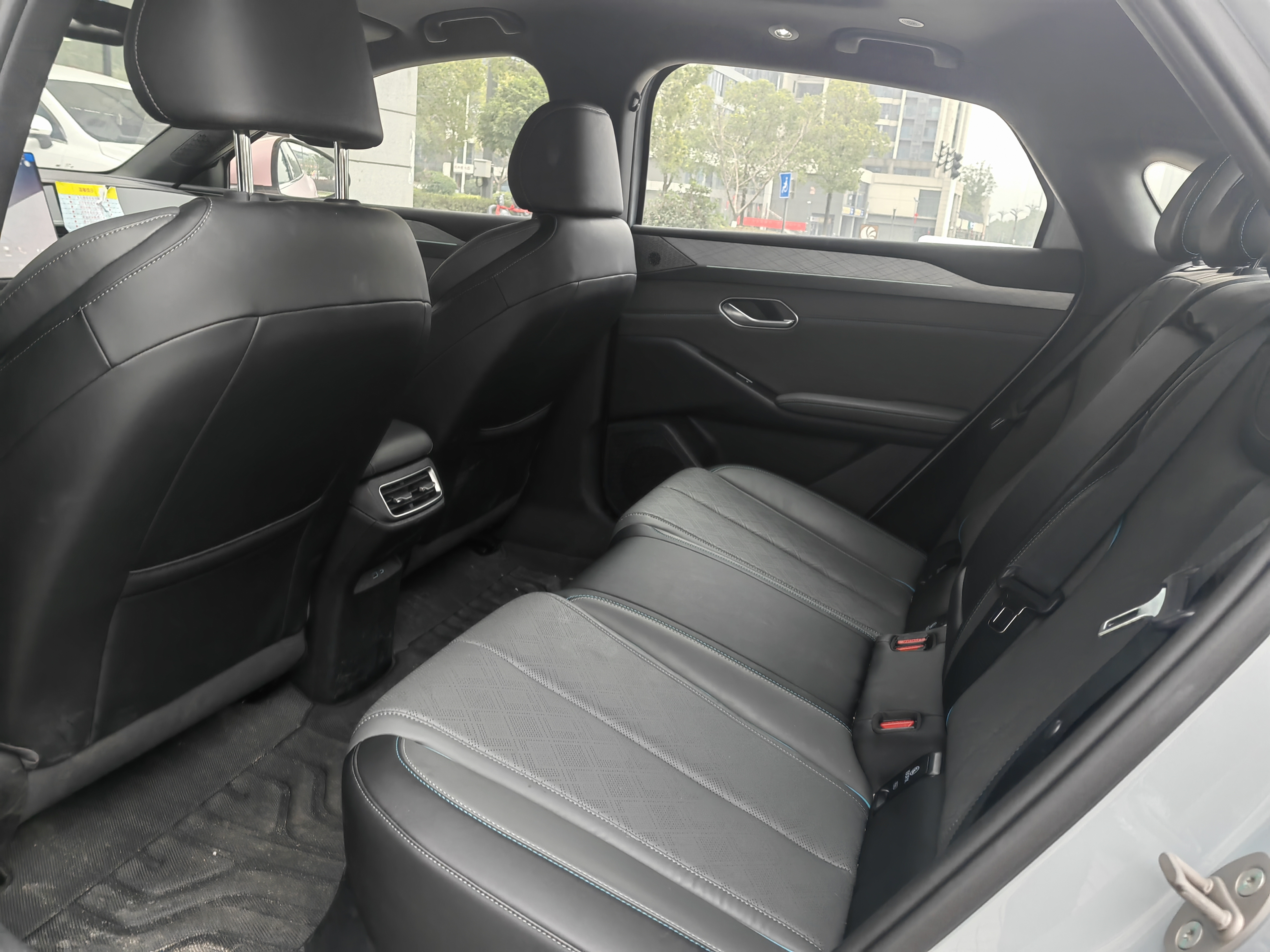 BYD Qin L 2025 #10 BYD Qin L 2025 car image #10