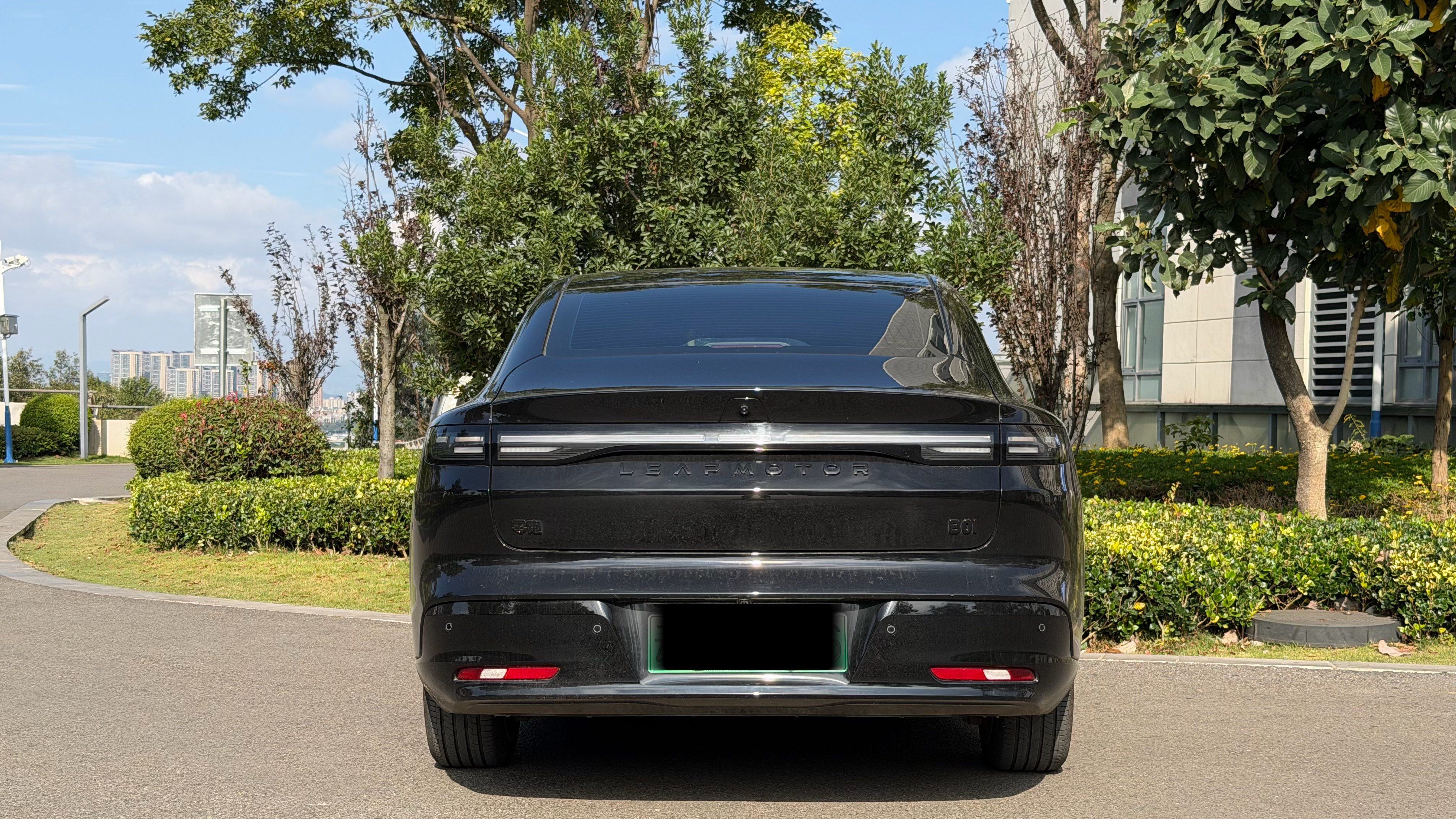 零跑汽车 零跑B01 2025 汽车图片 #10