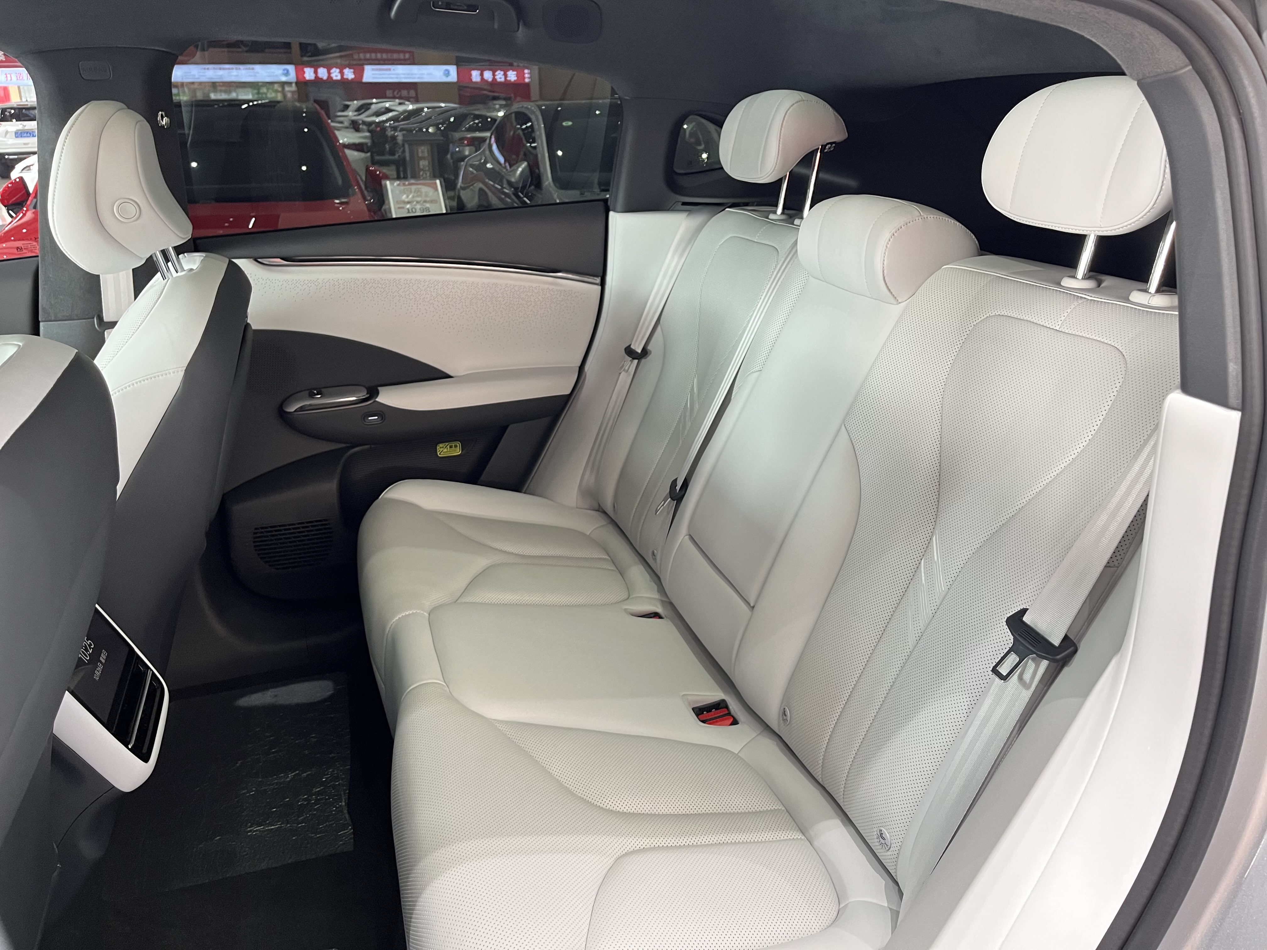 Xpeng G7 2025 immagine di auto #10