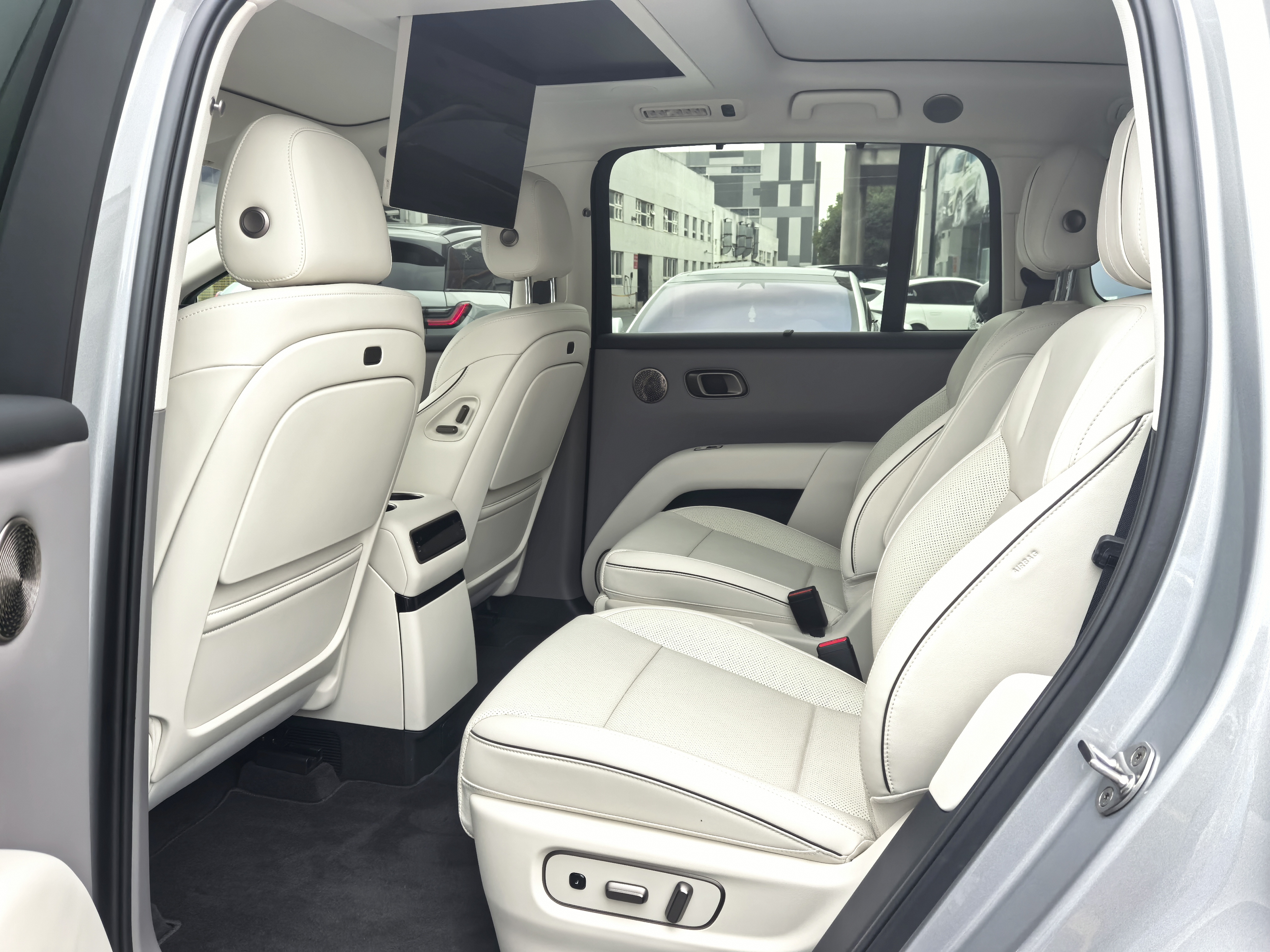 理想汽车 理想i6 2025 汽车图片 #10