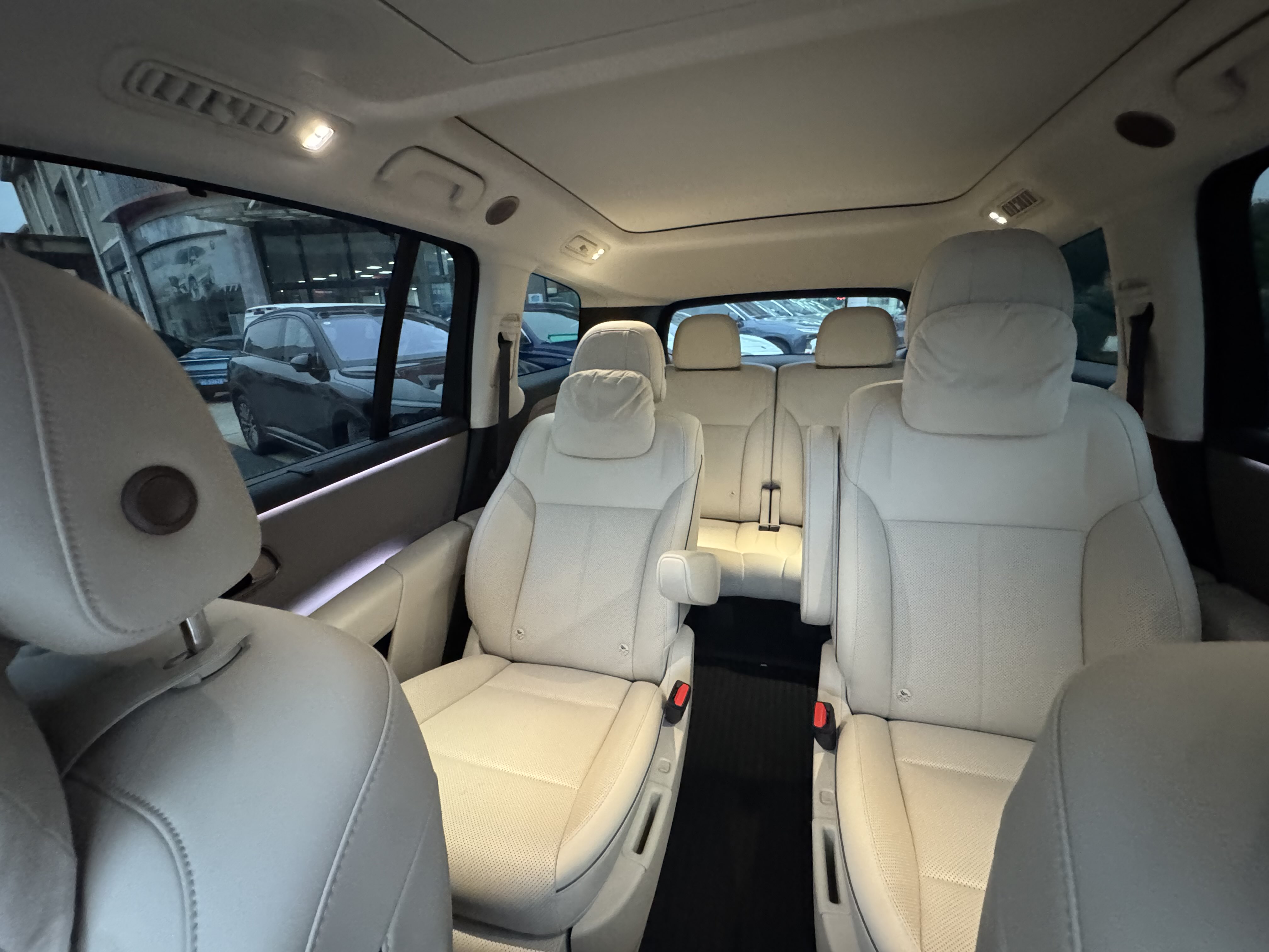 Li i6 2025 imagen de coche #10