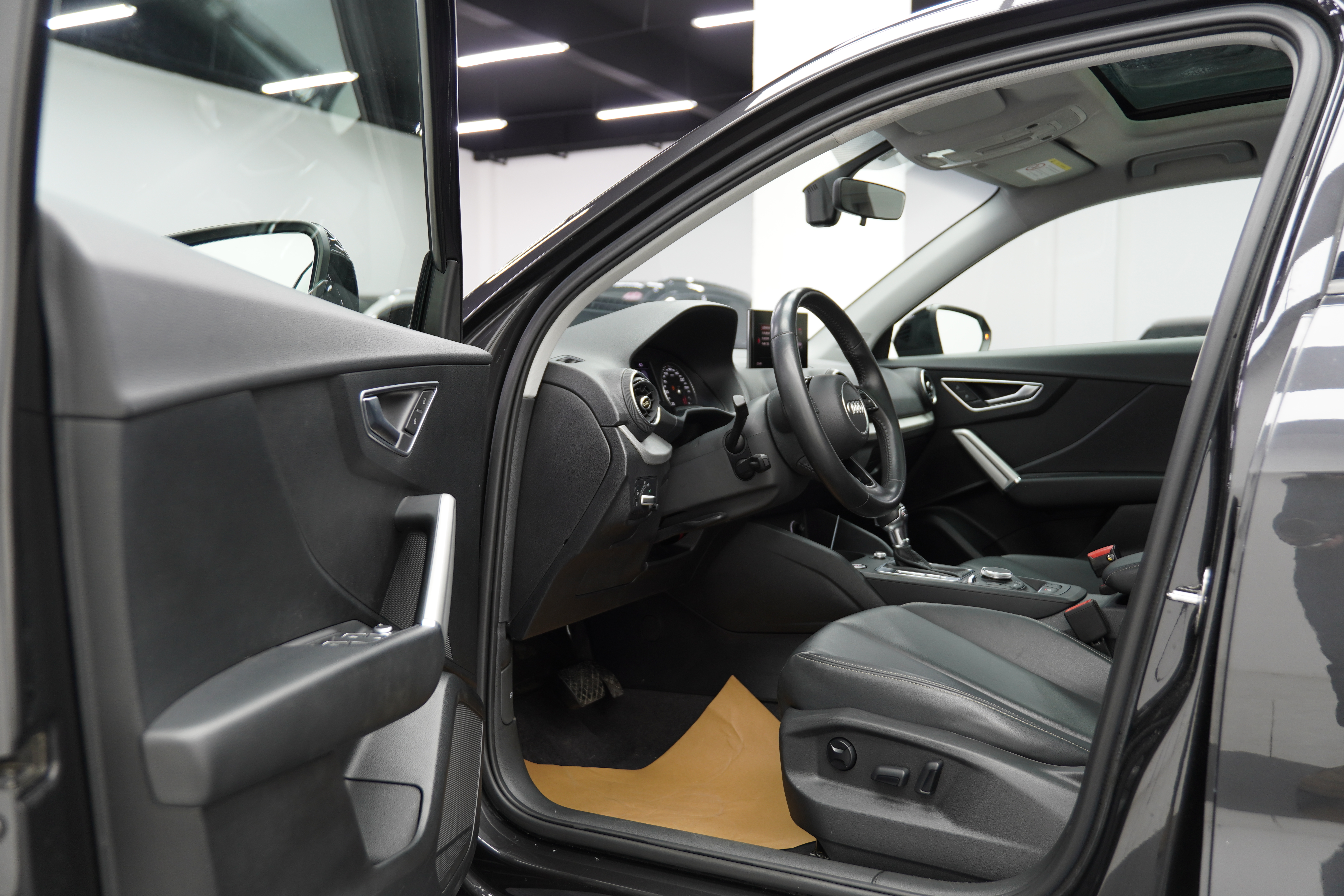 Q2L 2021 #10 Q2L 2021 car image #10