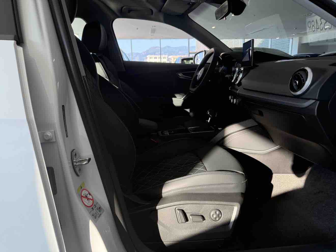Q2L 2025 #10 Q2L 2025 car image #10