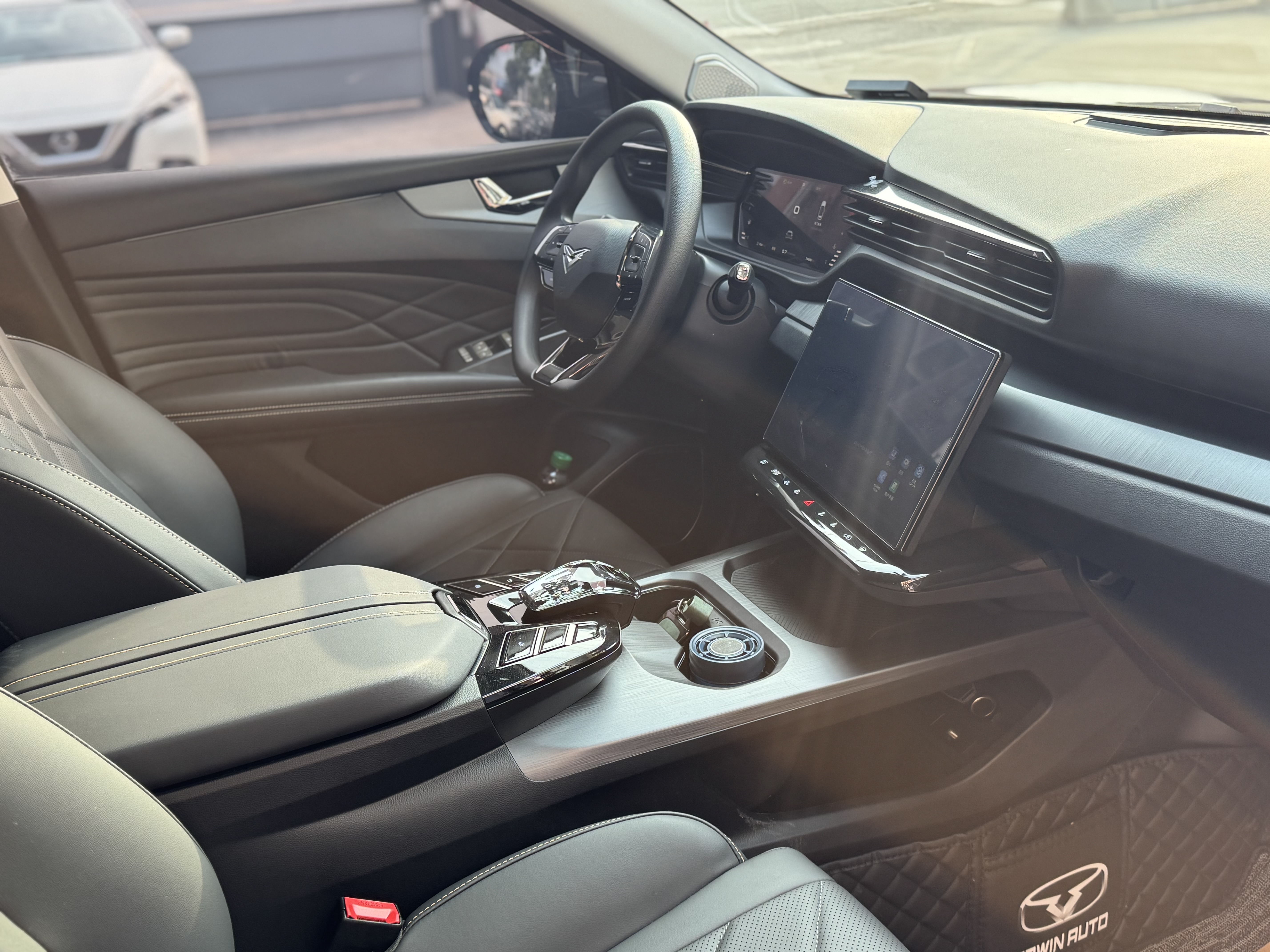 Kaiyi Kunlun 2025 #10 Kaiyi Kunlun 2025 car image #10