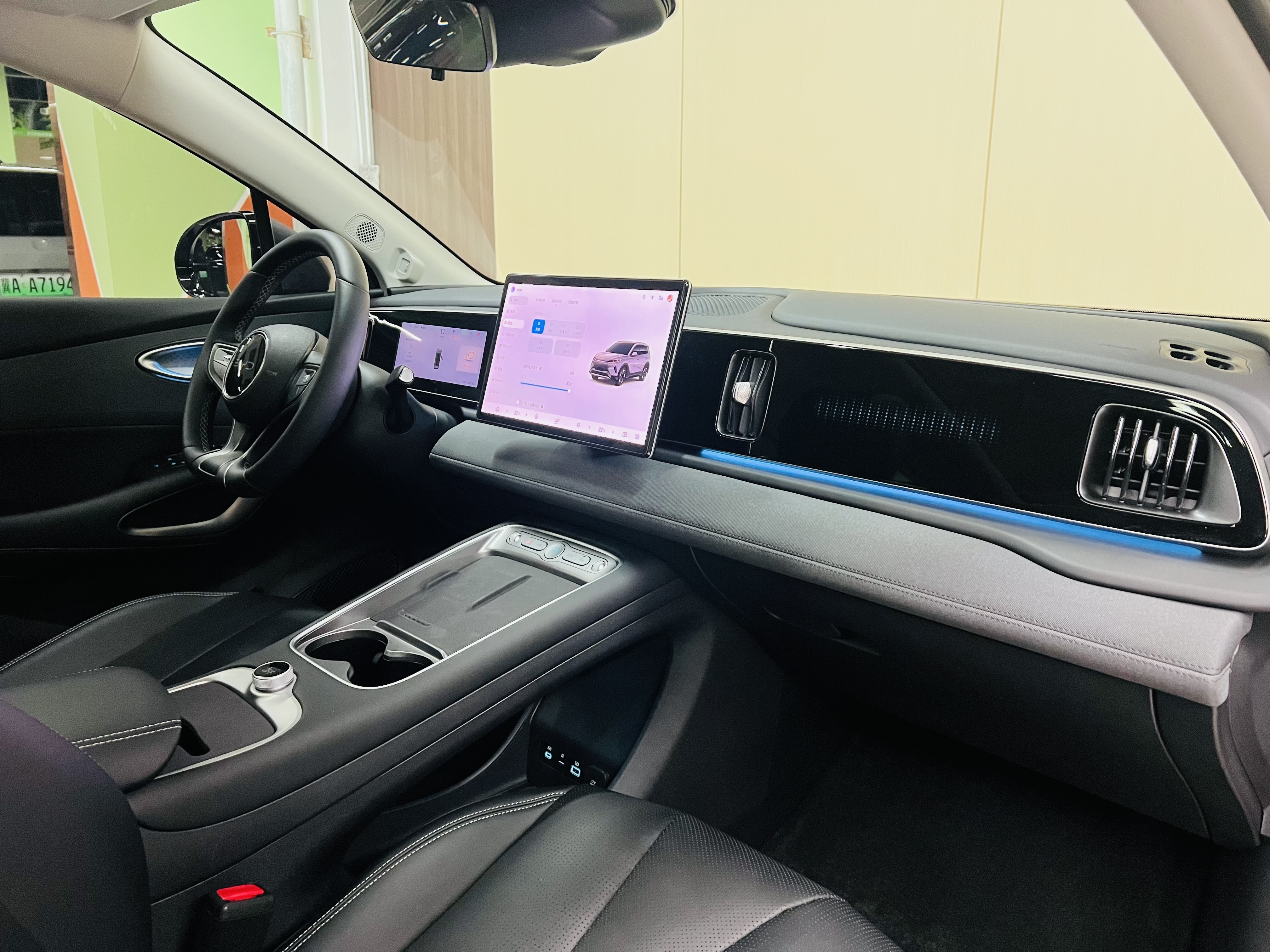 BYD Sea Lion 05 EV 2025 car image #10