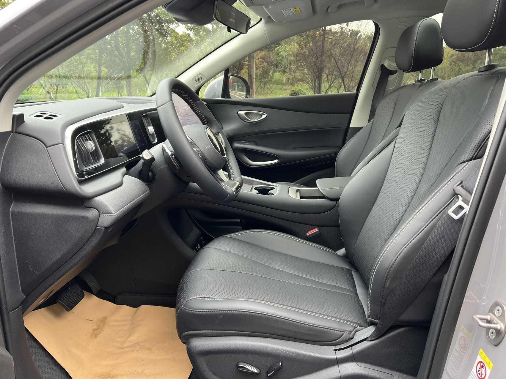 BYD Sea Lion 05 EV 2025 car image #10