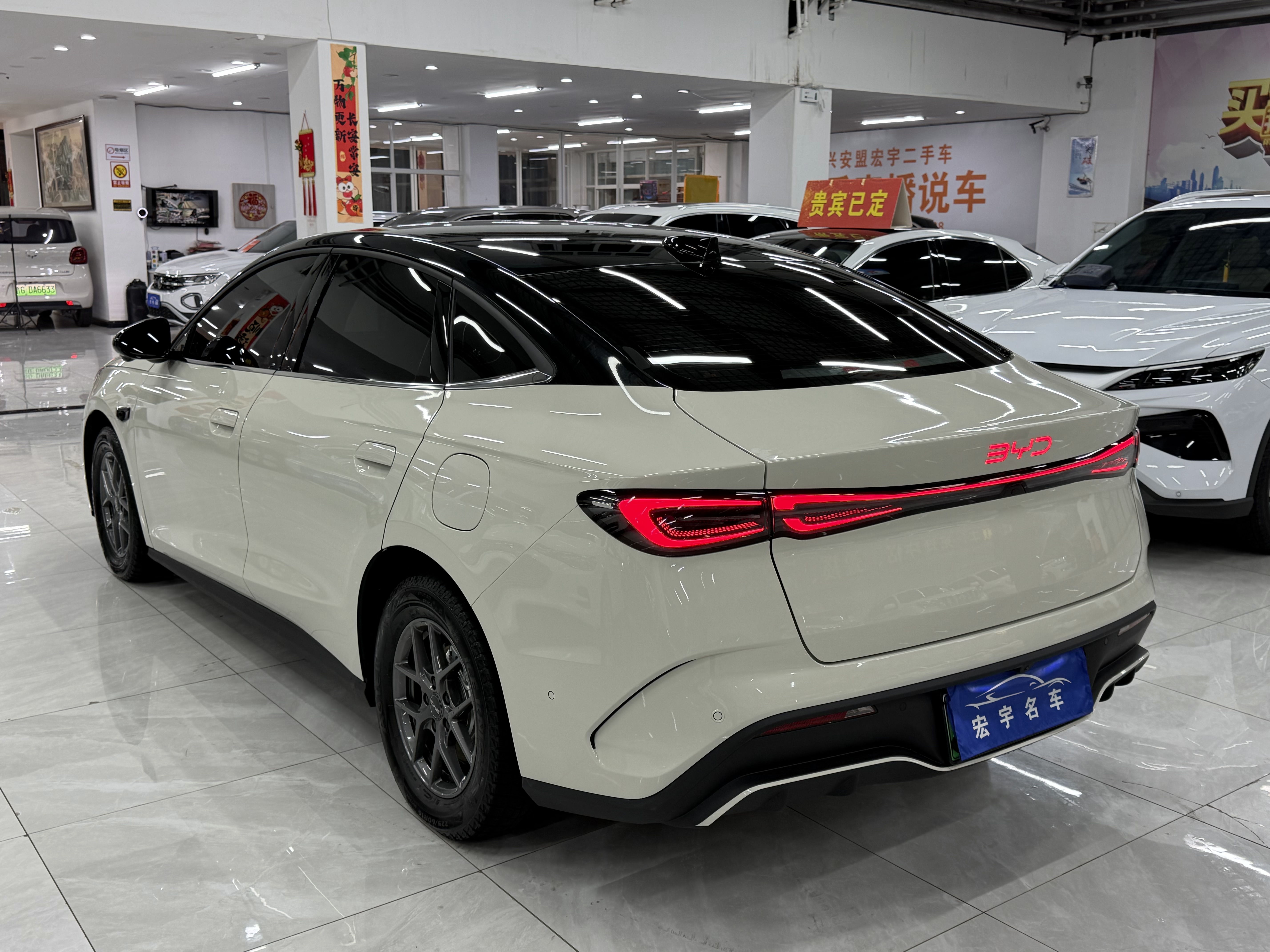 BYD Seal 06 DM-i 2025 #10 BYD Seal 06 DM-i 2025 immagine di auto #10