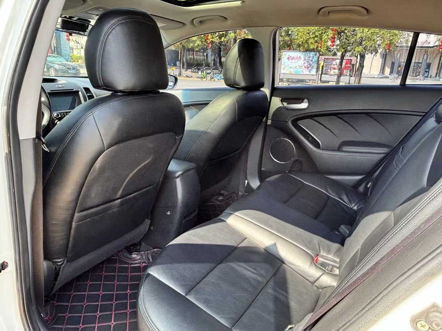 Kia Forte Koup 2016 изображение автомобиля #10