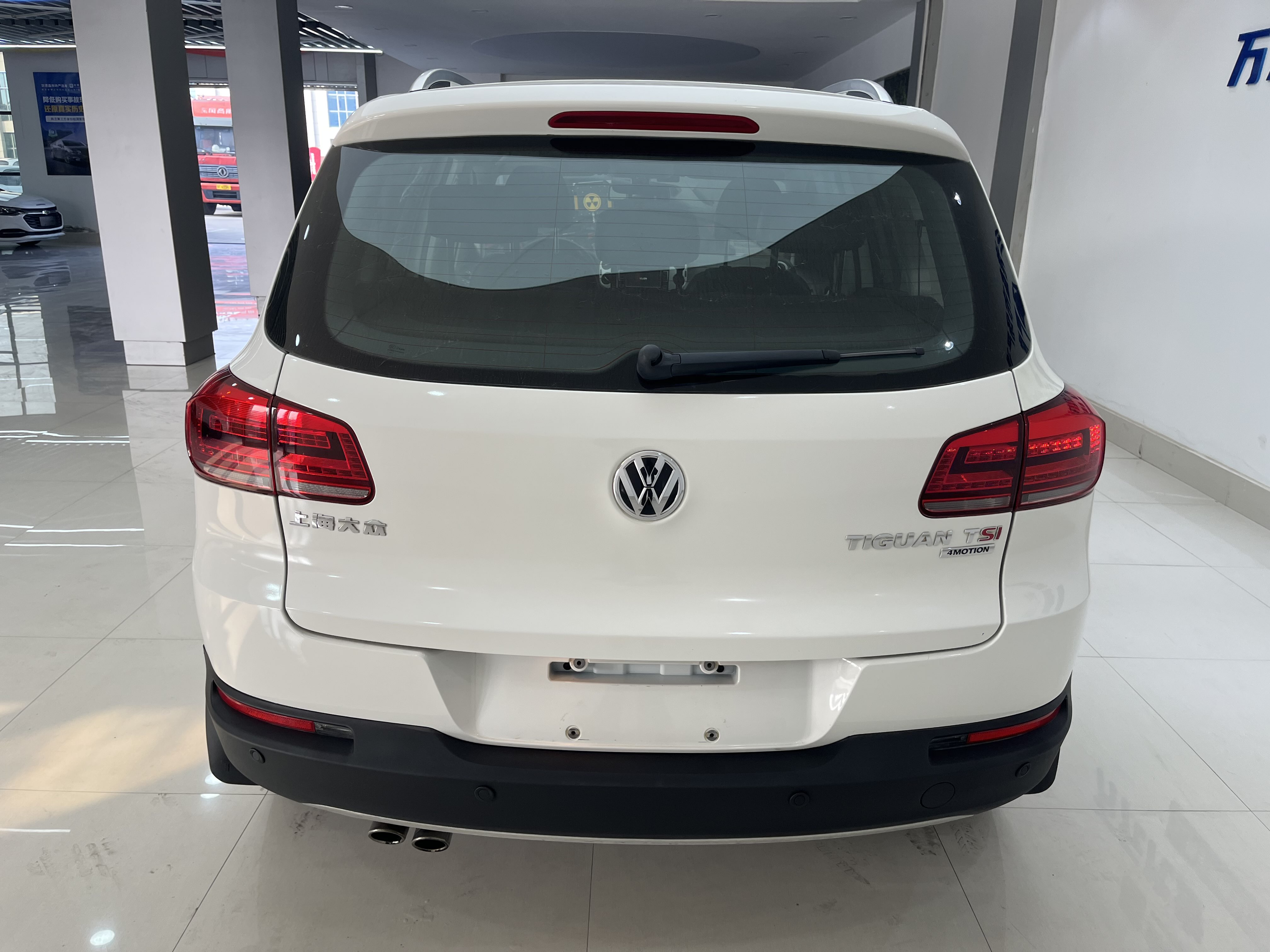 Volkswagen Tiguan 2015 car image #10
