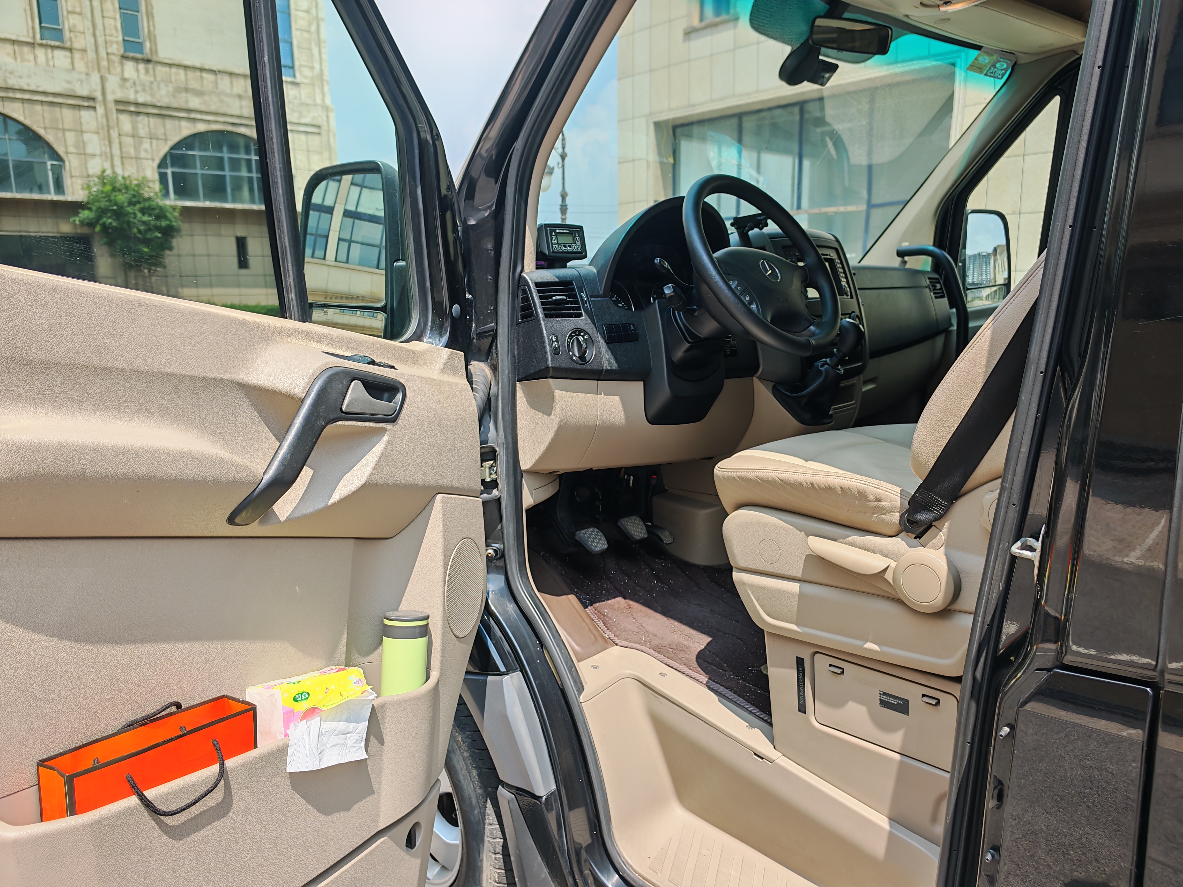 Mercedes-Benz Sprinter 2014 car image #10