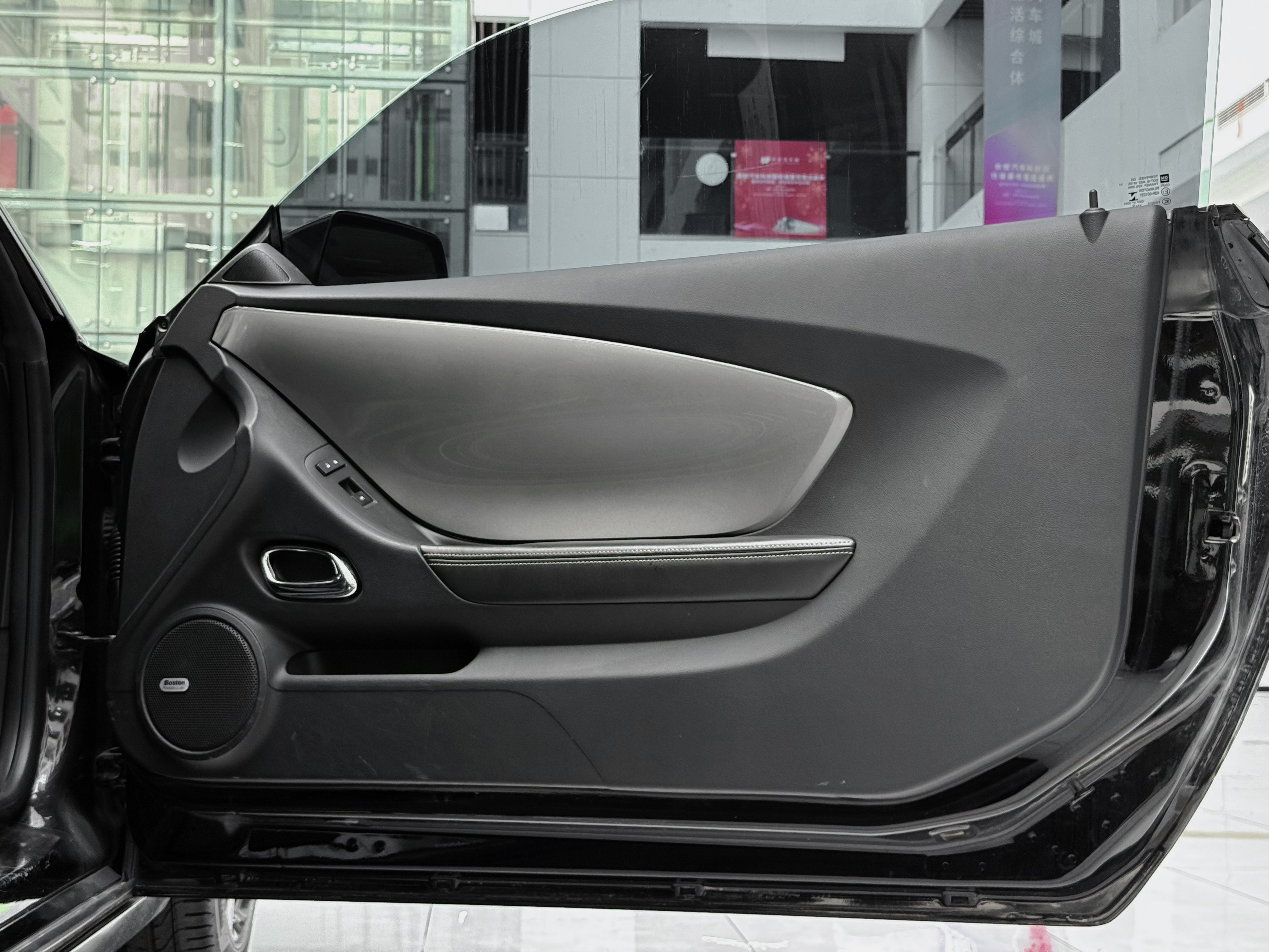 Chevrolet Camaro 2014 immagine di auto #10