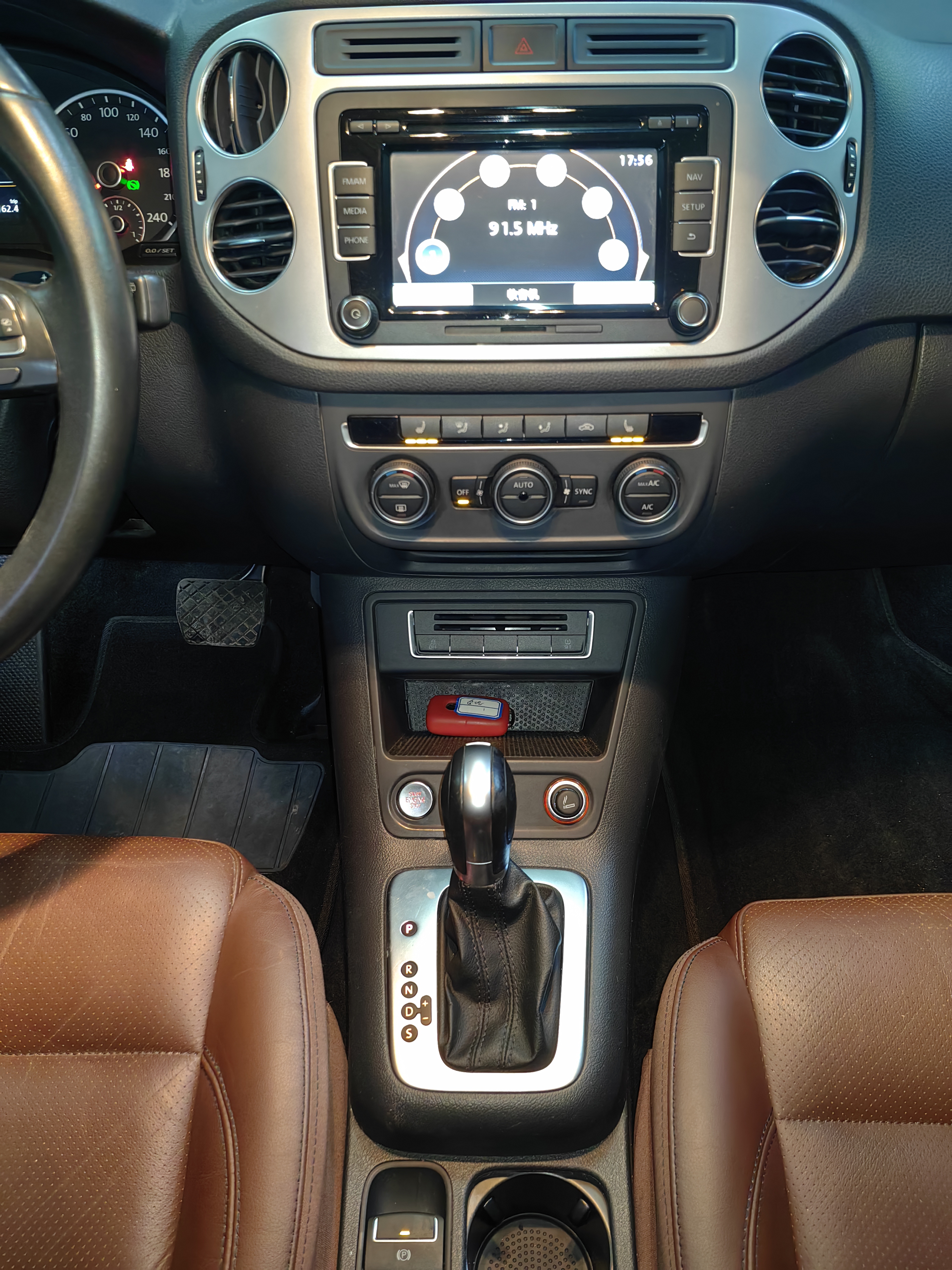 Volkswagen Tiguan 2014 immagine di auto #10