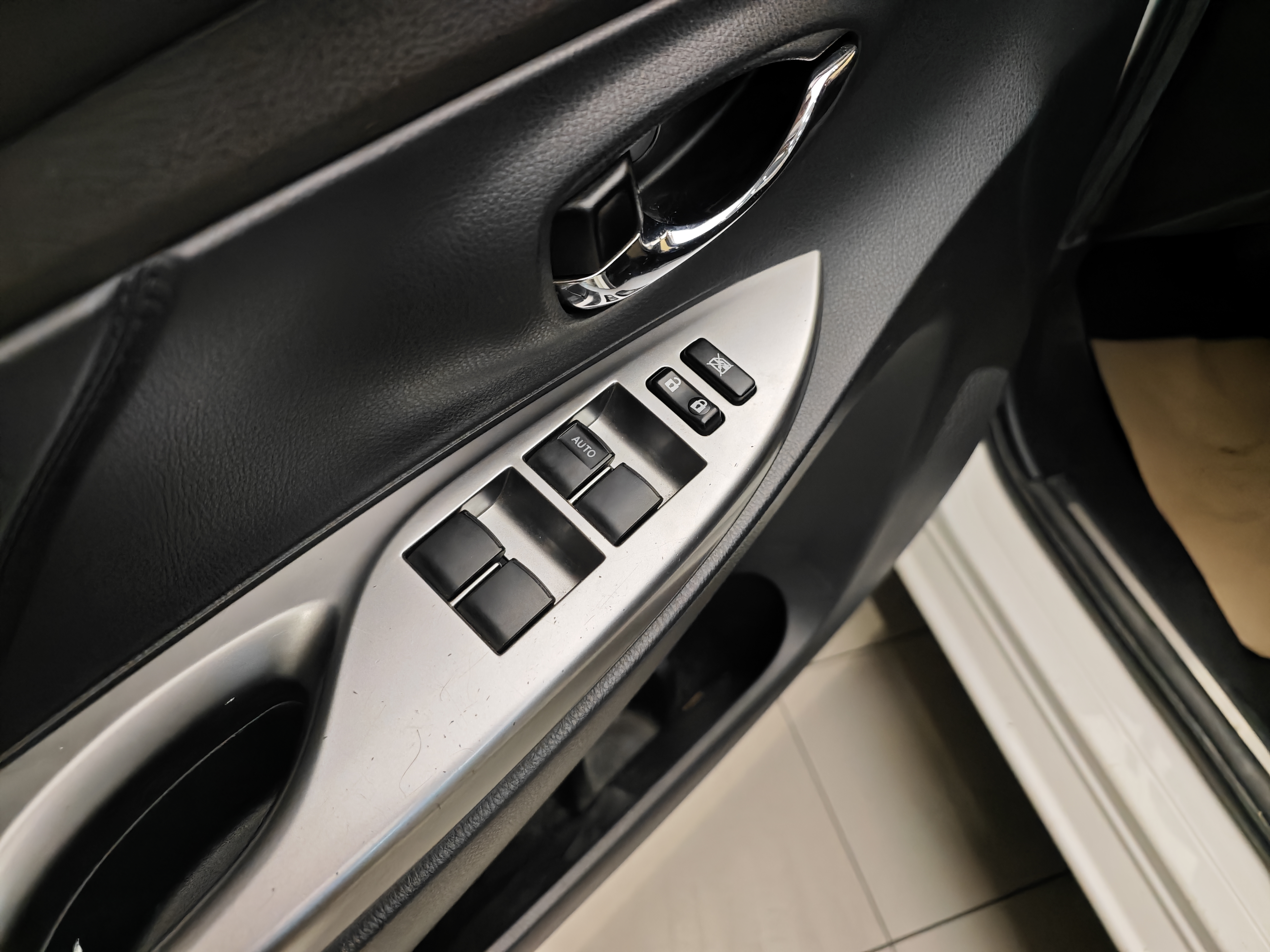 Yaris L Zhixuan 2015 car image #10