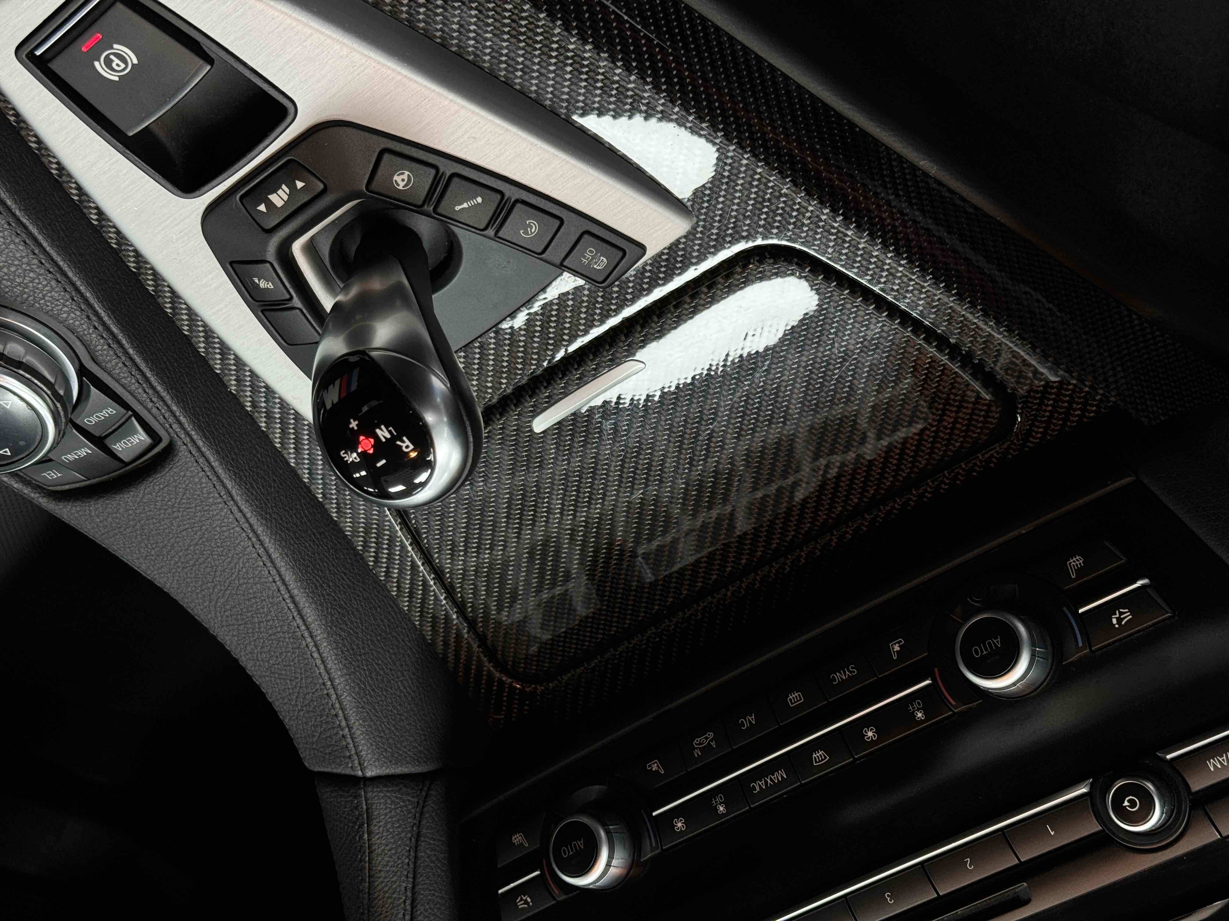 BMW M6 2005 car image #10