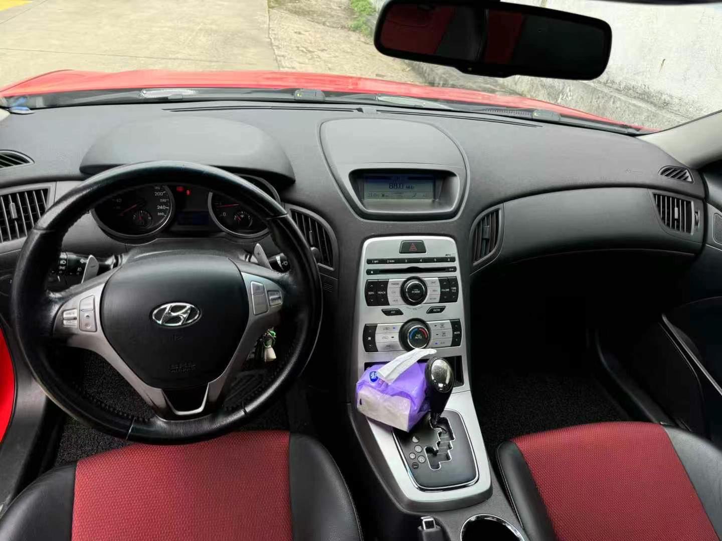 Hyundai Rohens 2009 car image #10