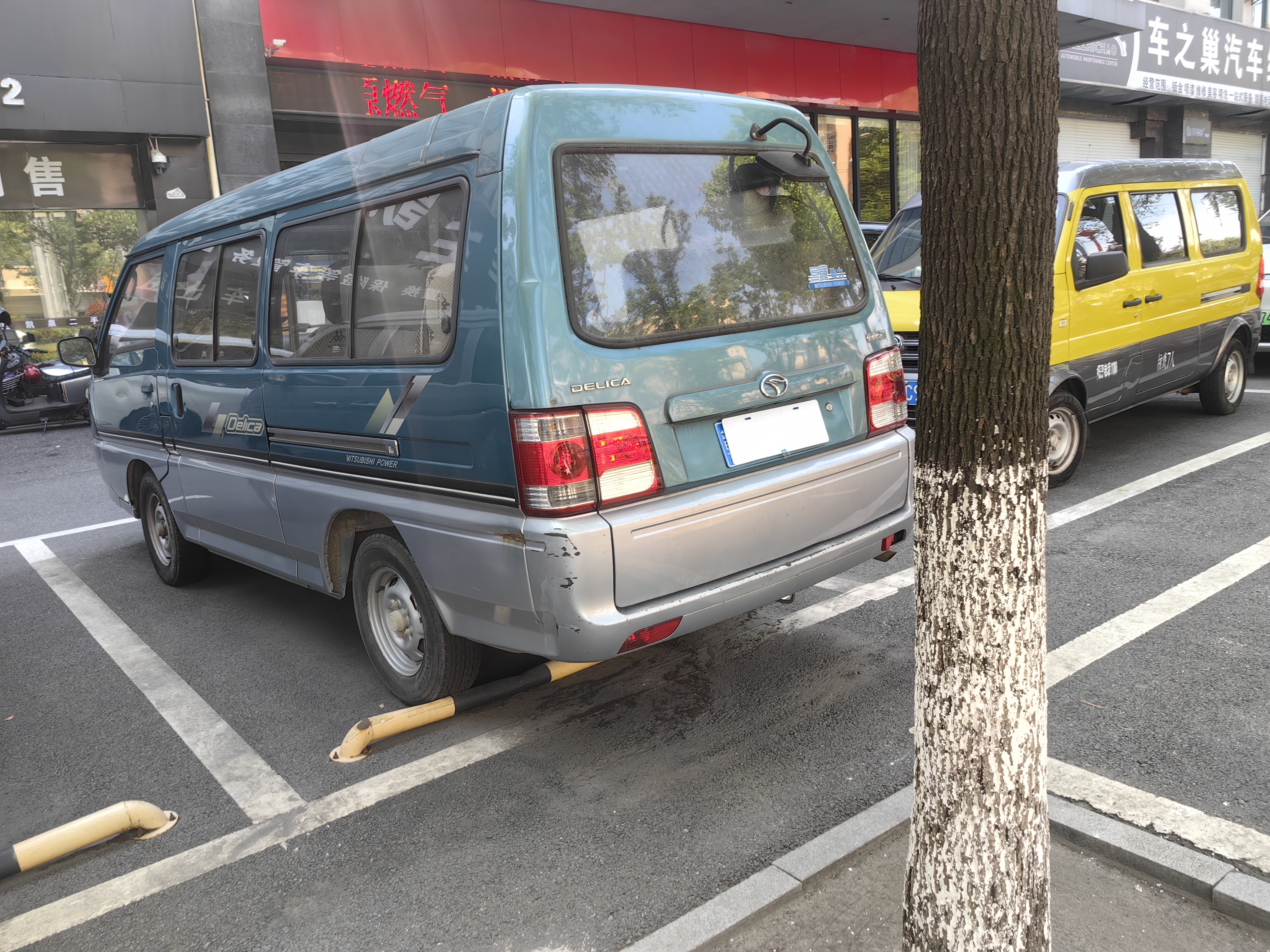 Soueast Delica 2013 car image #10