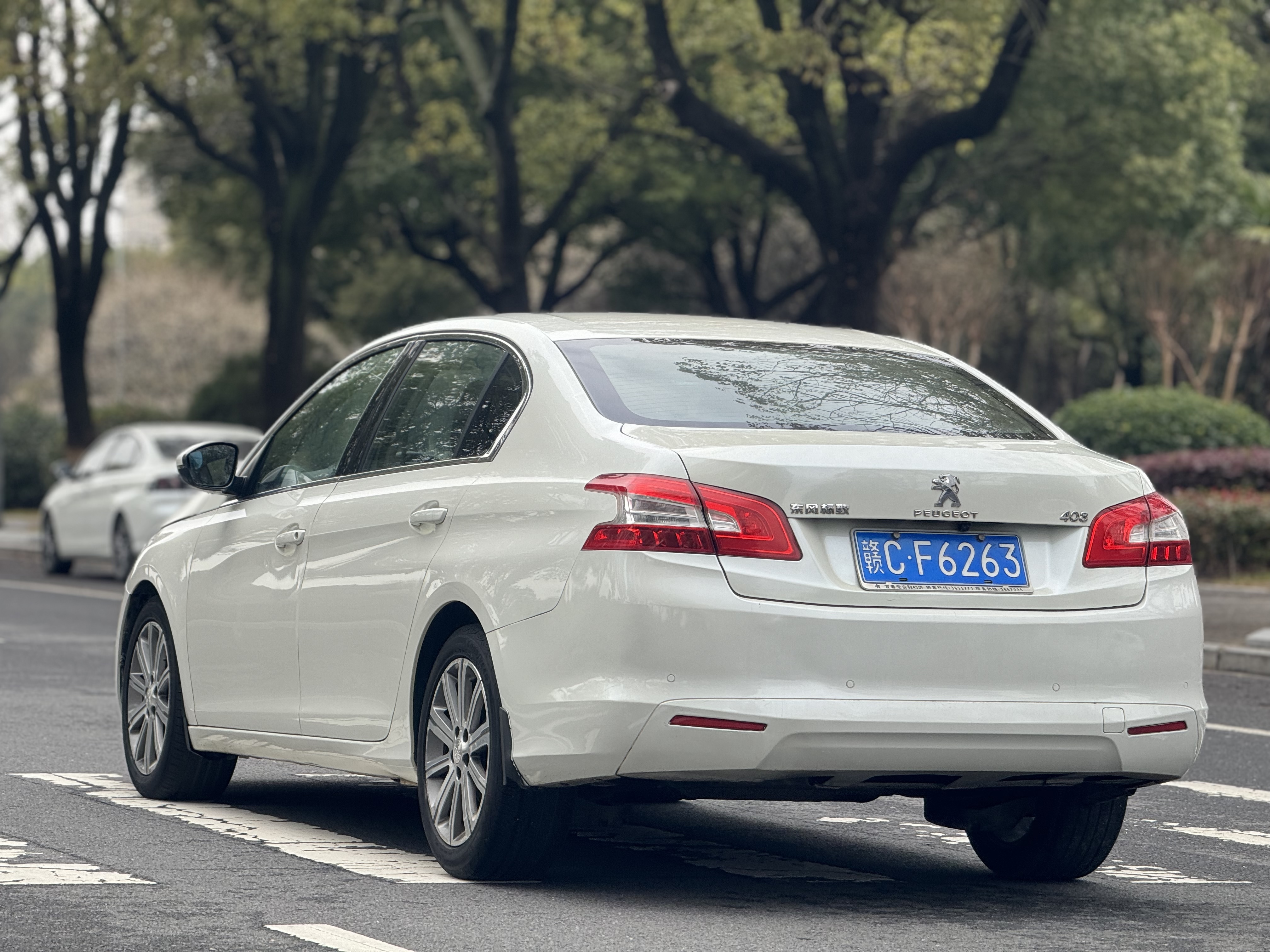 Peugeot 408 2016 #10 Peugeot 408 2016 car image #10