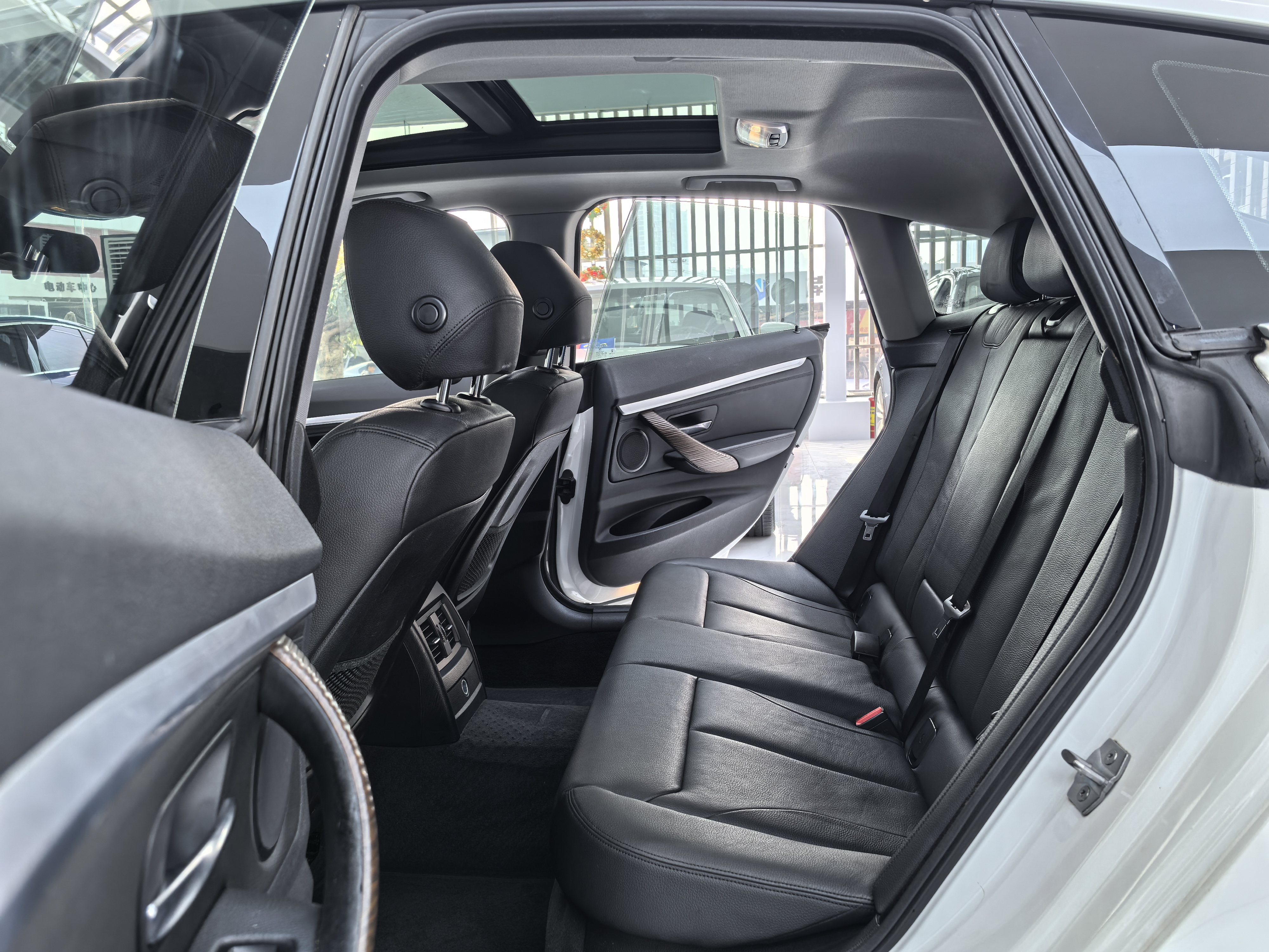 BMW 3 Series GT 2015 #10 BMW 3 Series GT 2015 immagine di auto #10