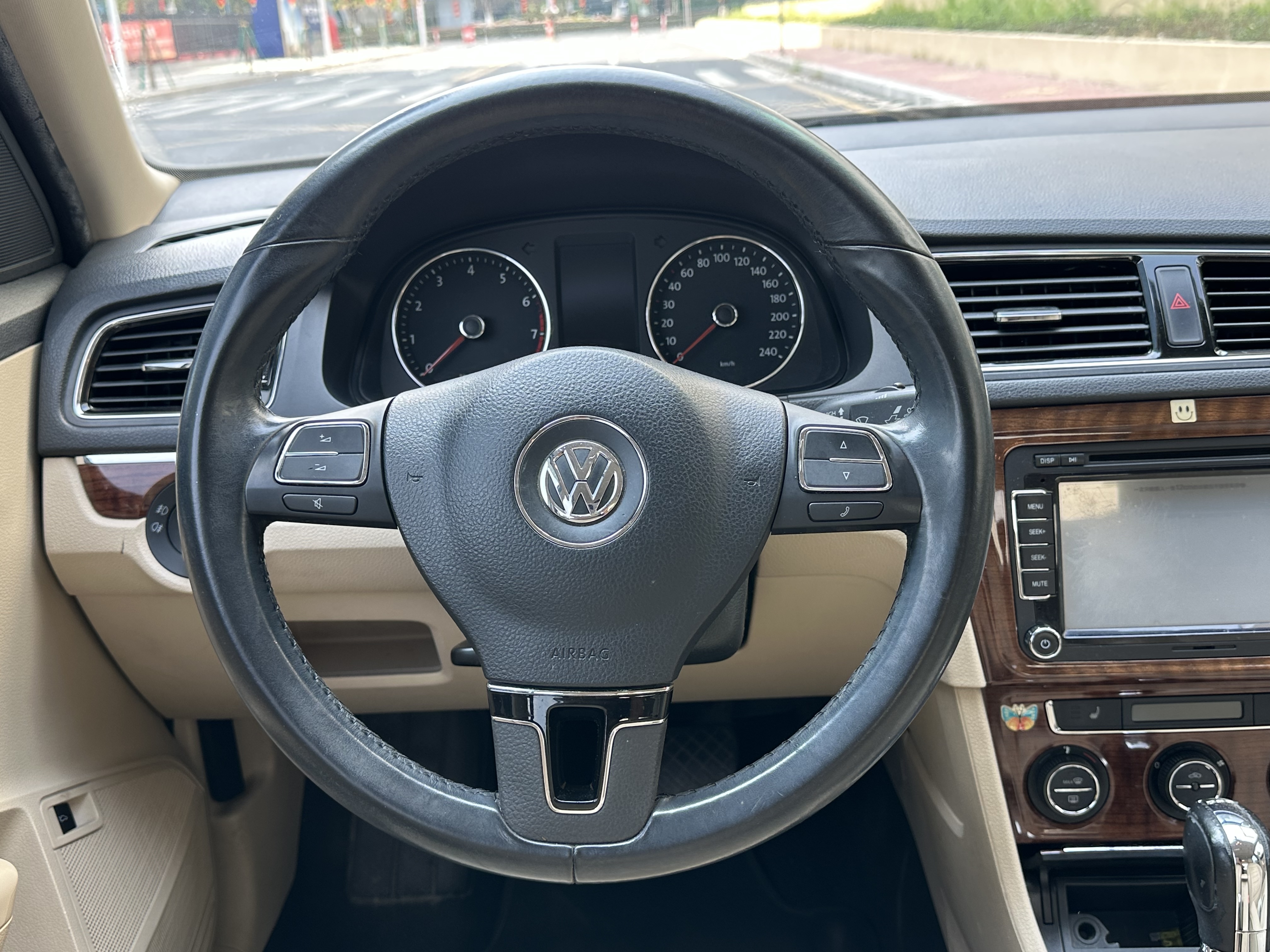 Volkswagen Lavida 2013 #10 Volkswagen Lavida 2013 car image #10