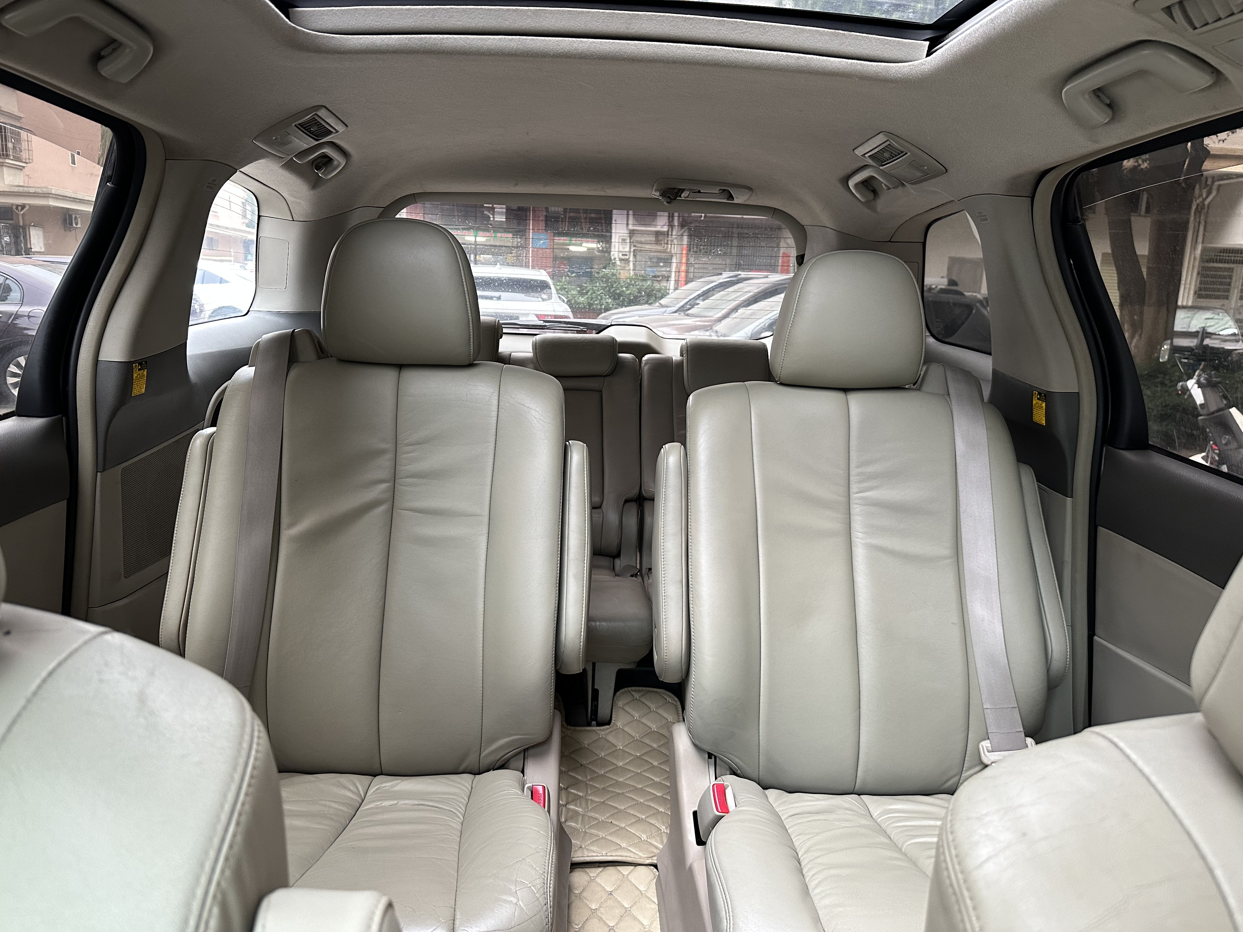 Toyota Previa 2007 car image #10