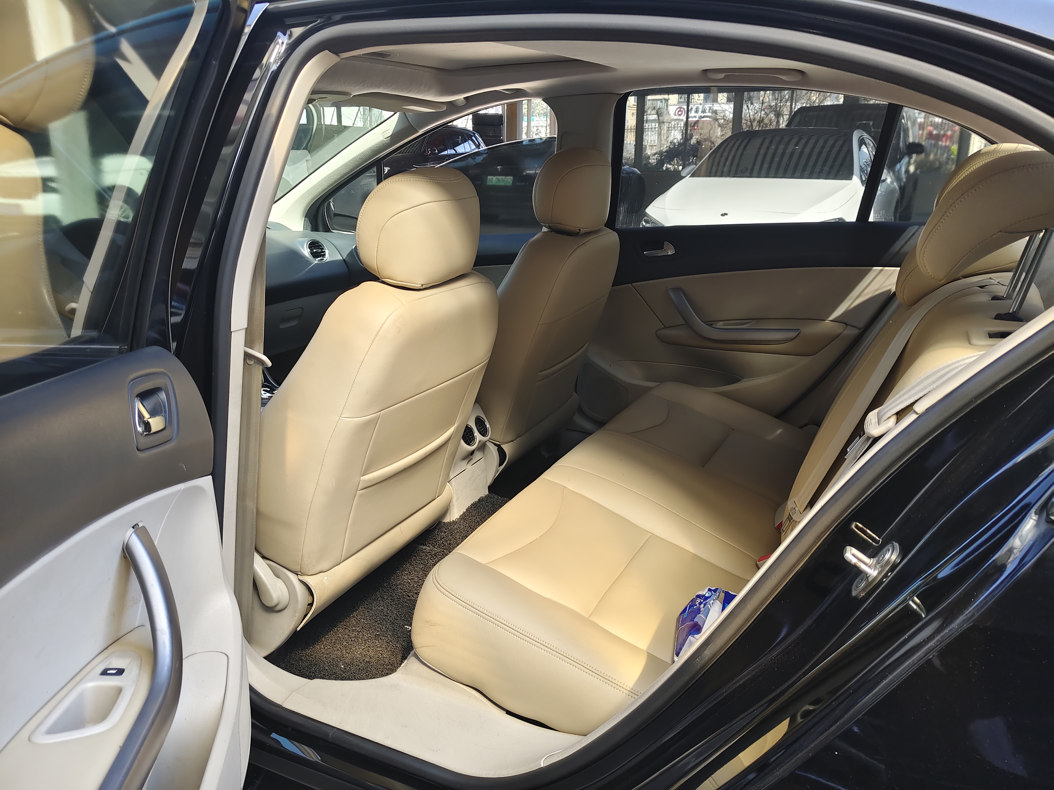 标致 标致408 2011 汽车图片 #10