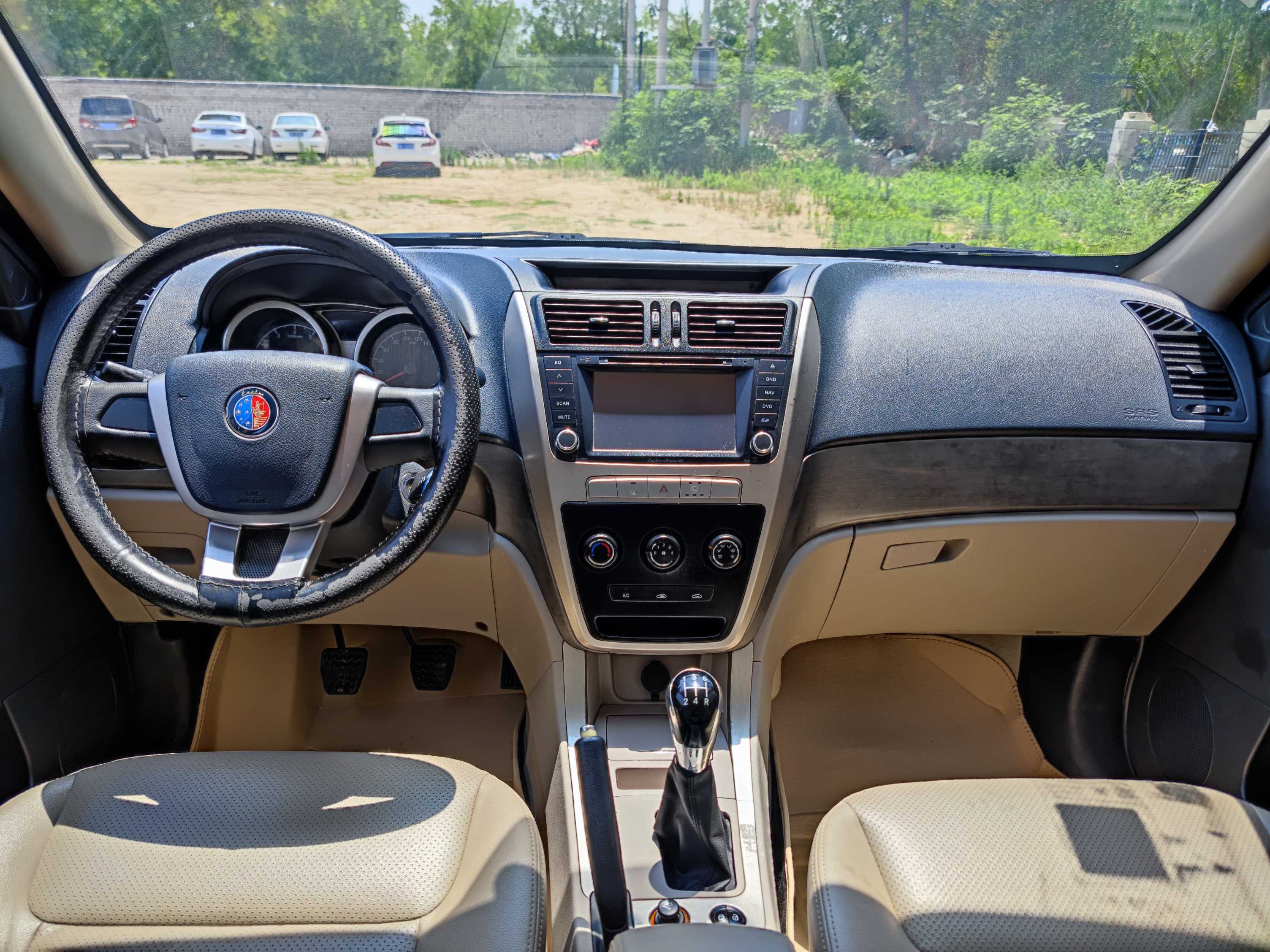 GEELY SX7 2013 car image #10