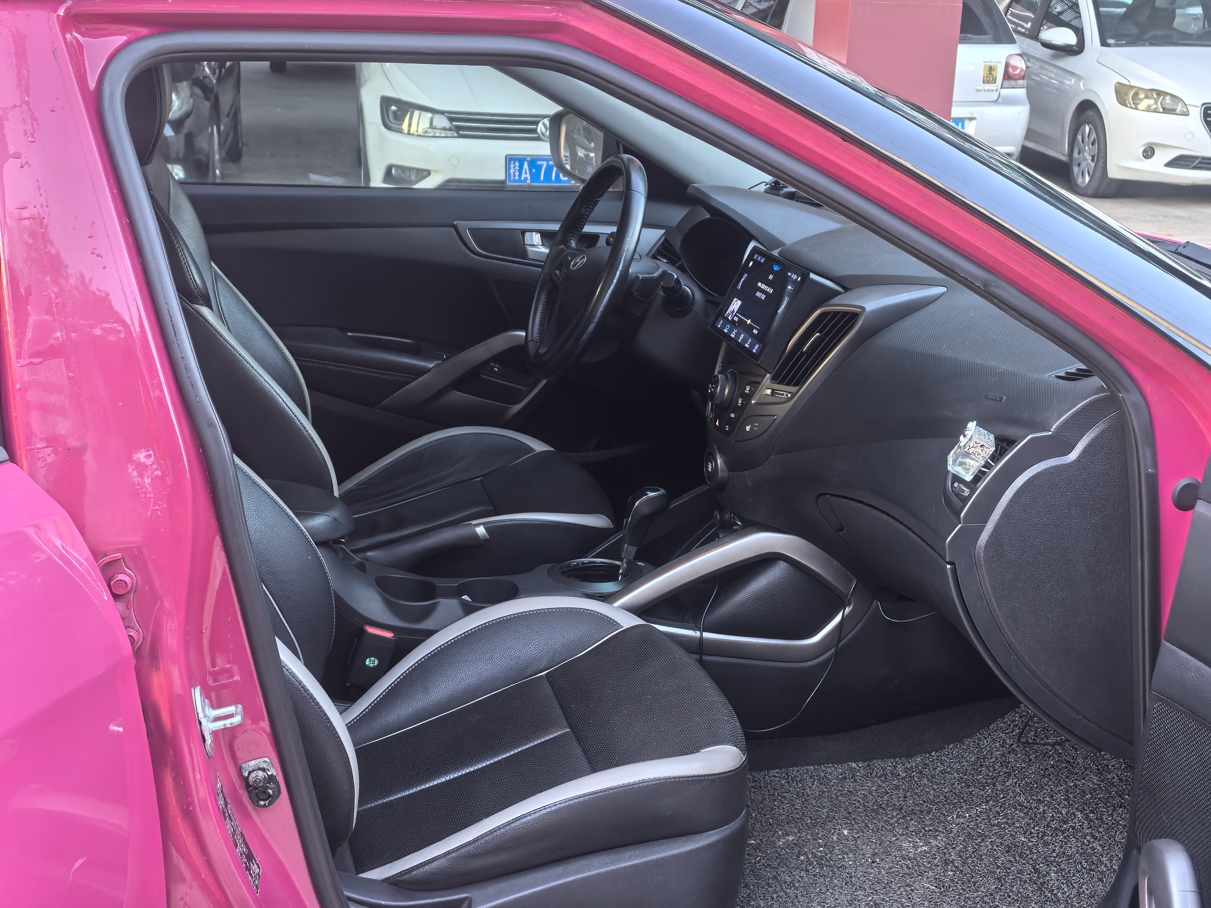 Hyundai Veloster 2014 immagine di auto #10