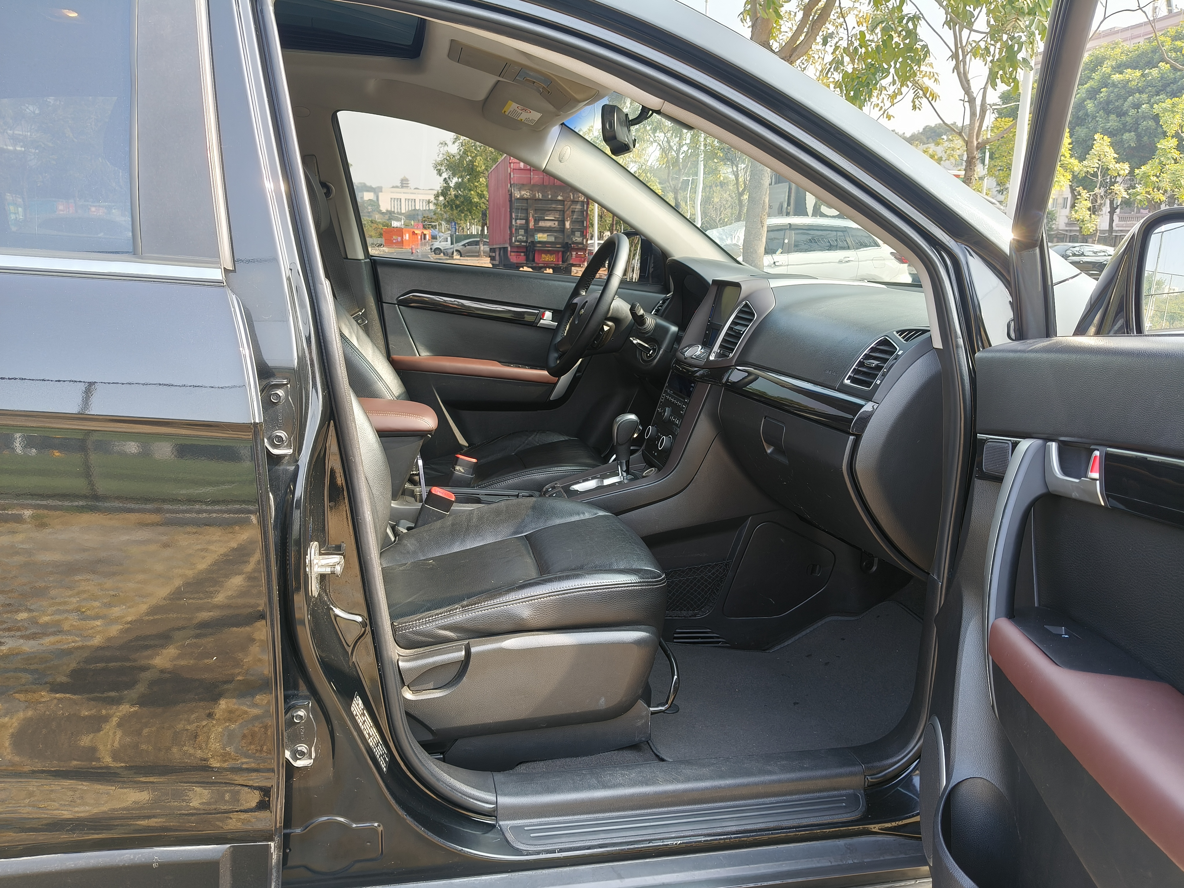 Chevrolet Captiva 2012 #10 Chevrolet Captiva 2012 car image #10