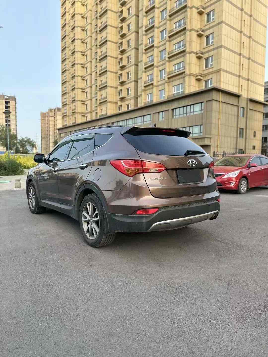 Hyundai Santa Fe (Imported) 2013 car image #10