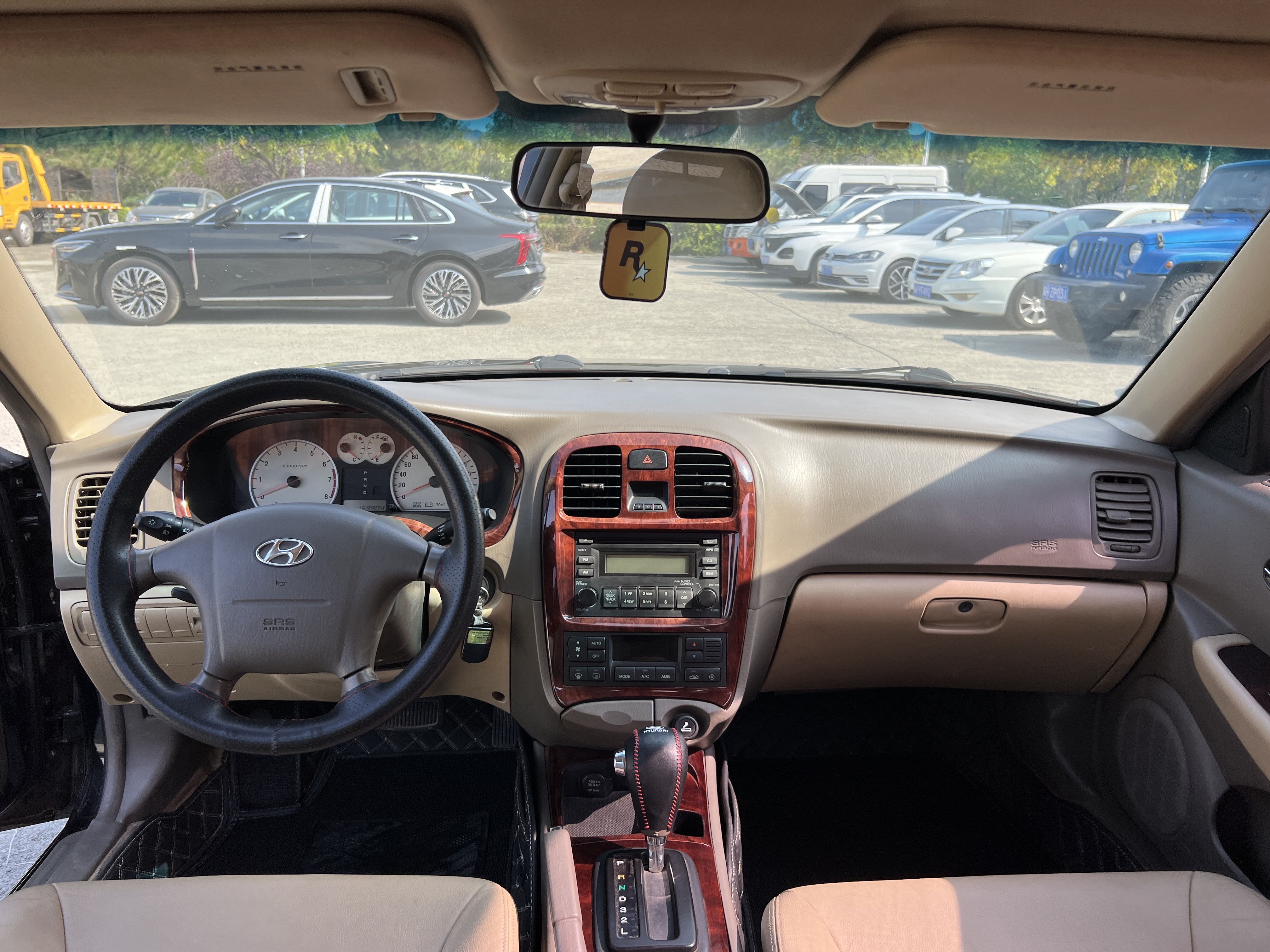 Hyundai moInca 2010 car image #10