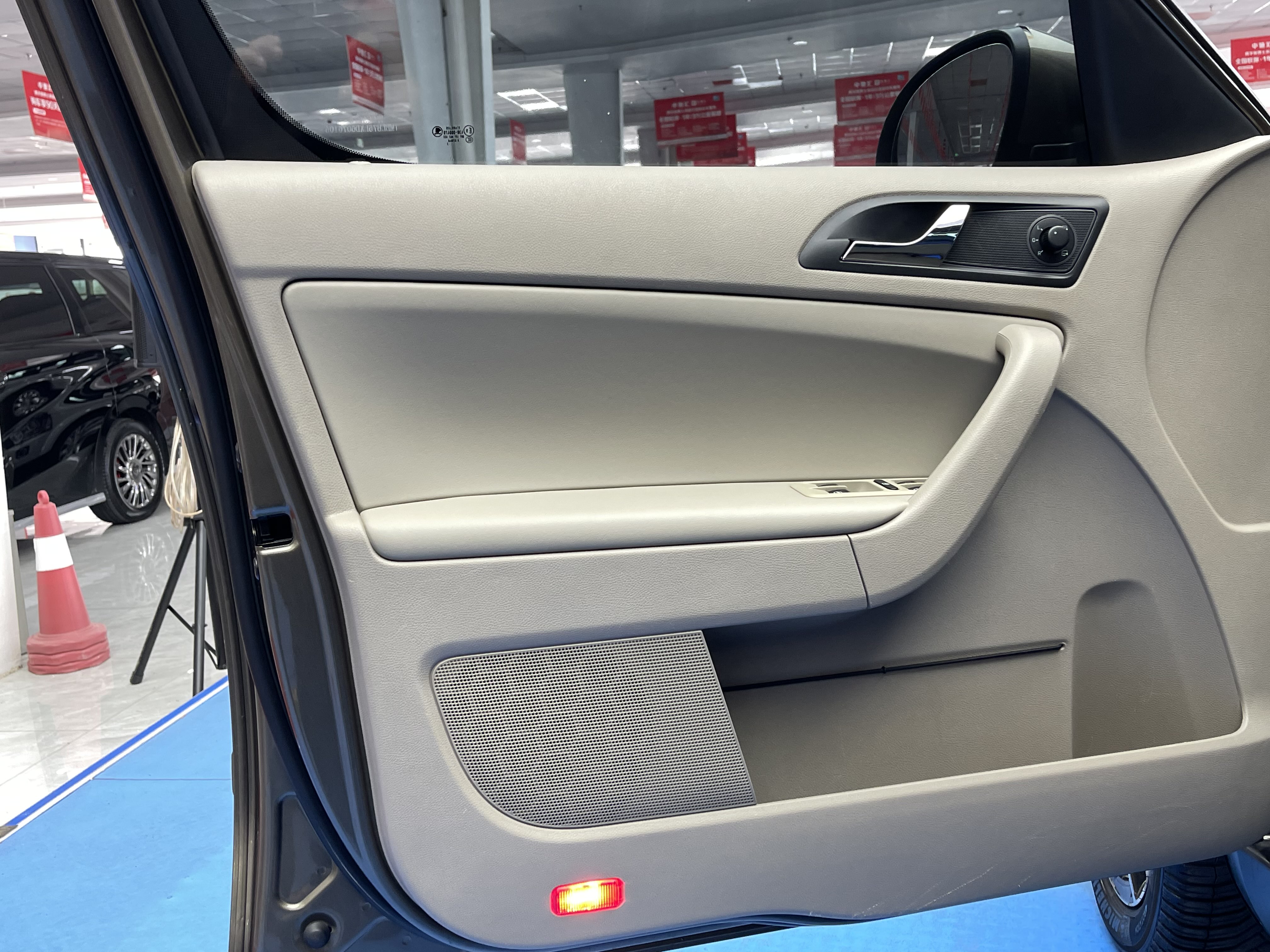 Skoda Yeti (Imported) 2014 immagine di auto #10