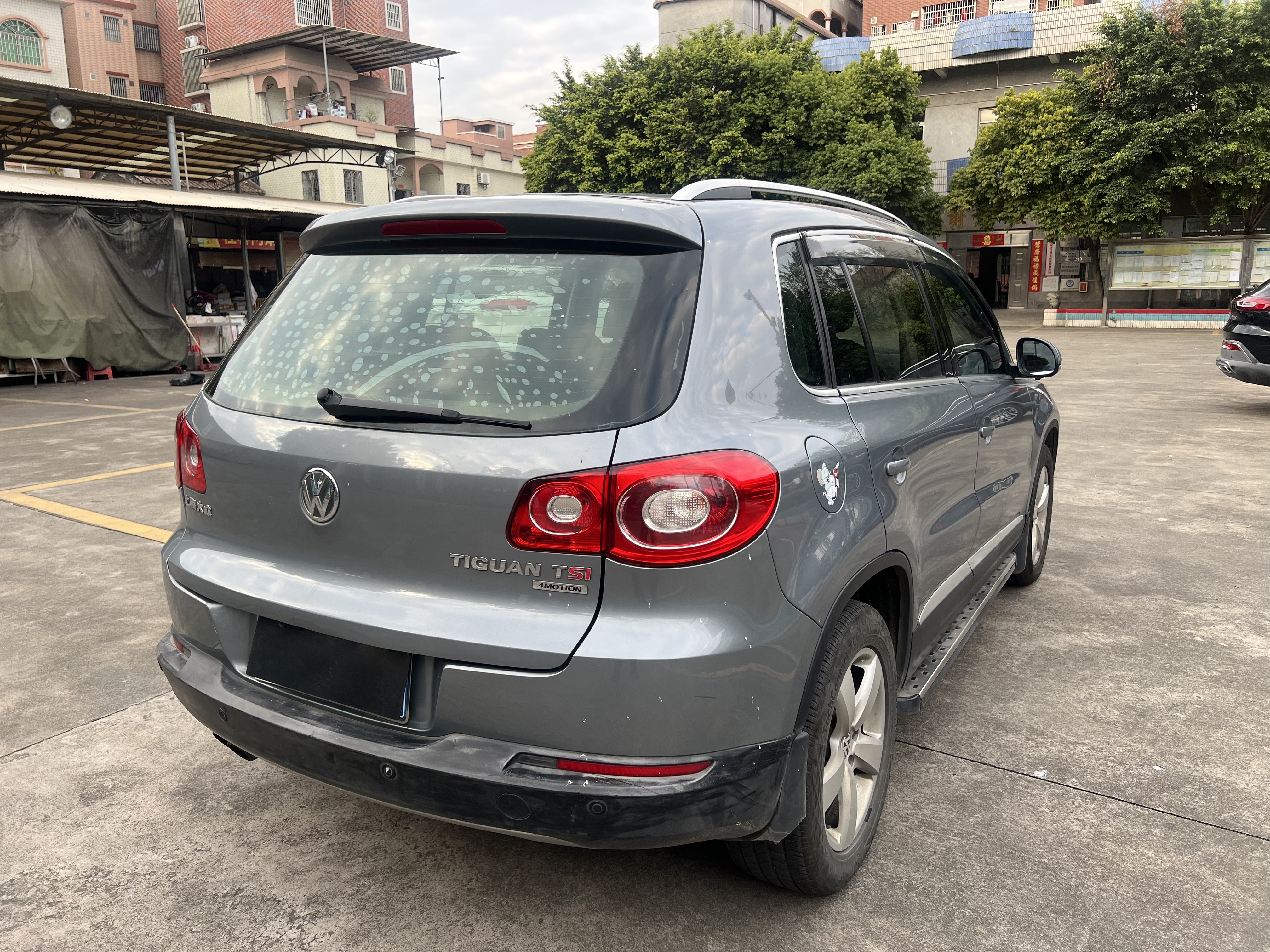 Volkswagen Tiguan 2011 immagine di auto #10