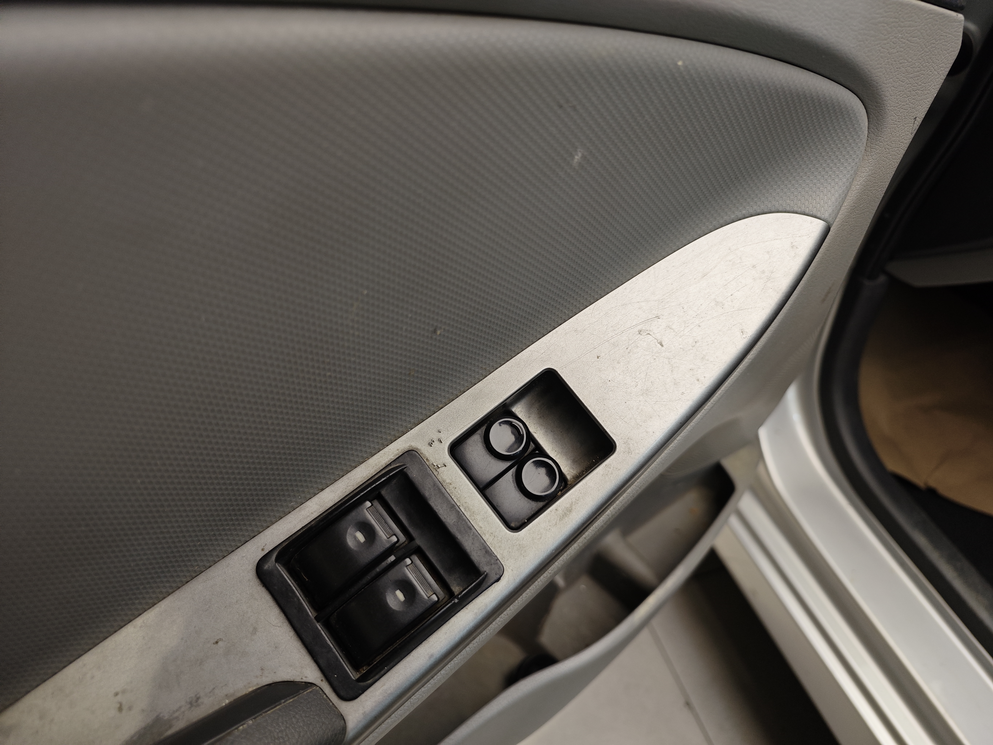 Hyundai Reina 2015 imagem de carro #10